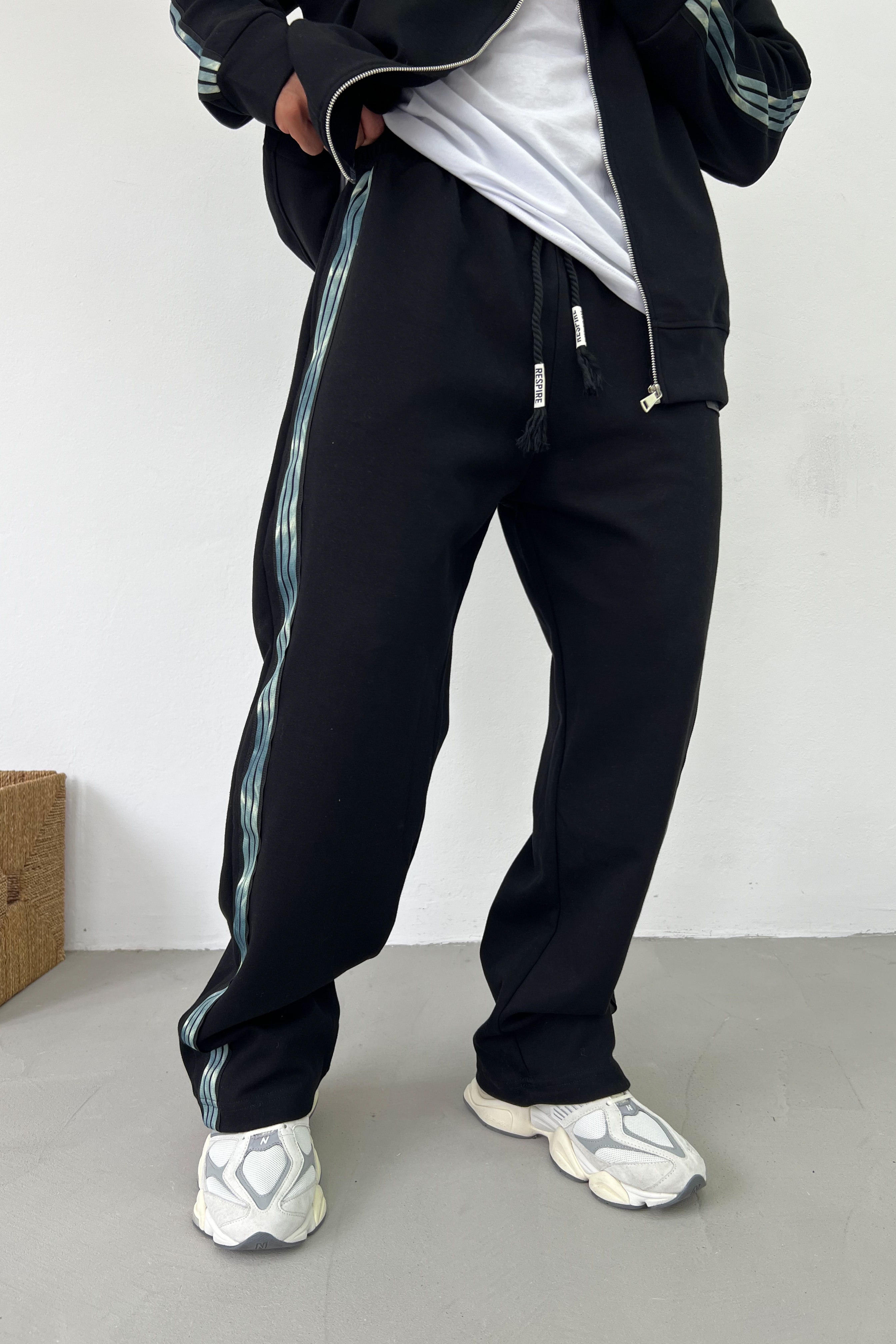 Şerit Detaylı Fermuarlı Oversize Takım 1005