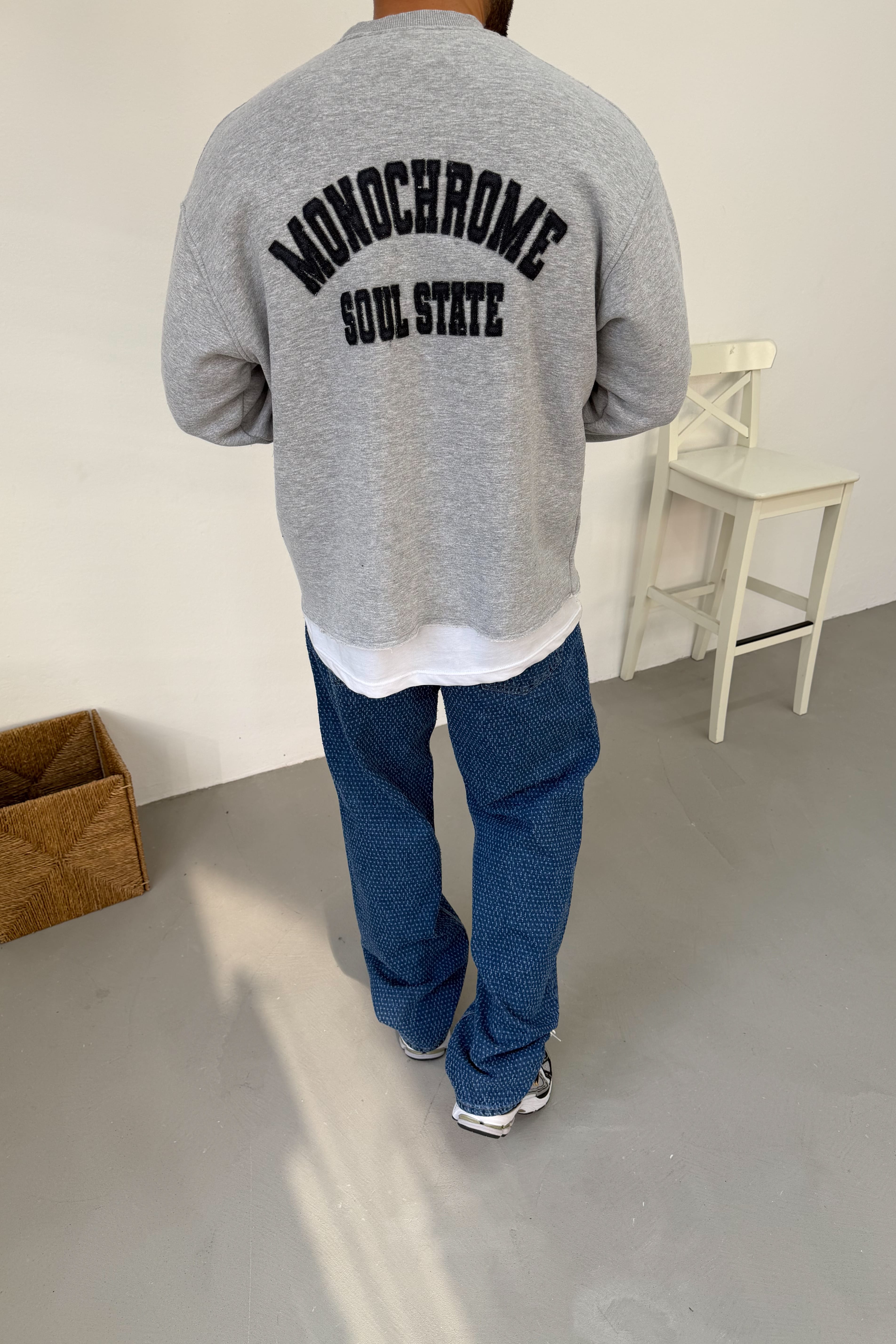 Lazer Kesim Monochrome Nakış Detaylı Oversize Sweatshirt 80-30 - Gri