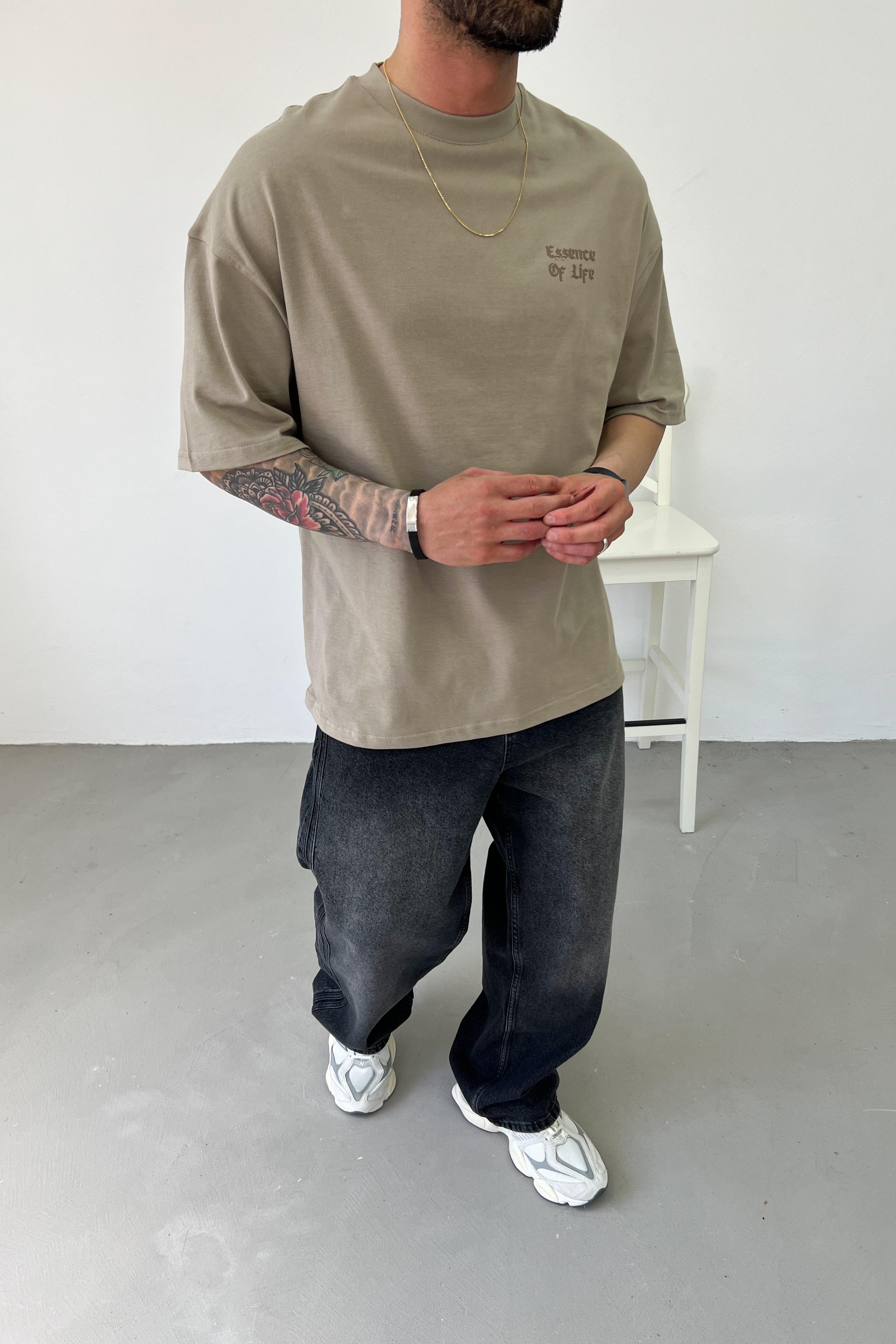 Essence Sırt Baskılı Haki Oversize Tshirt 70-166