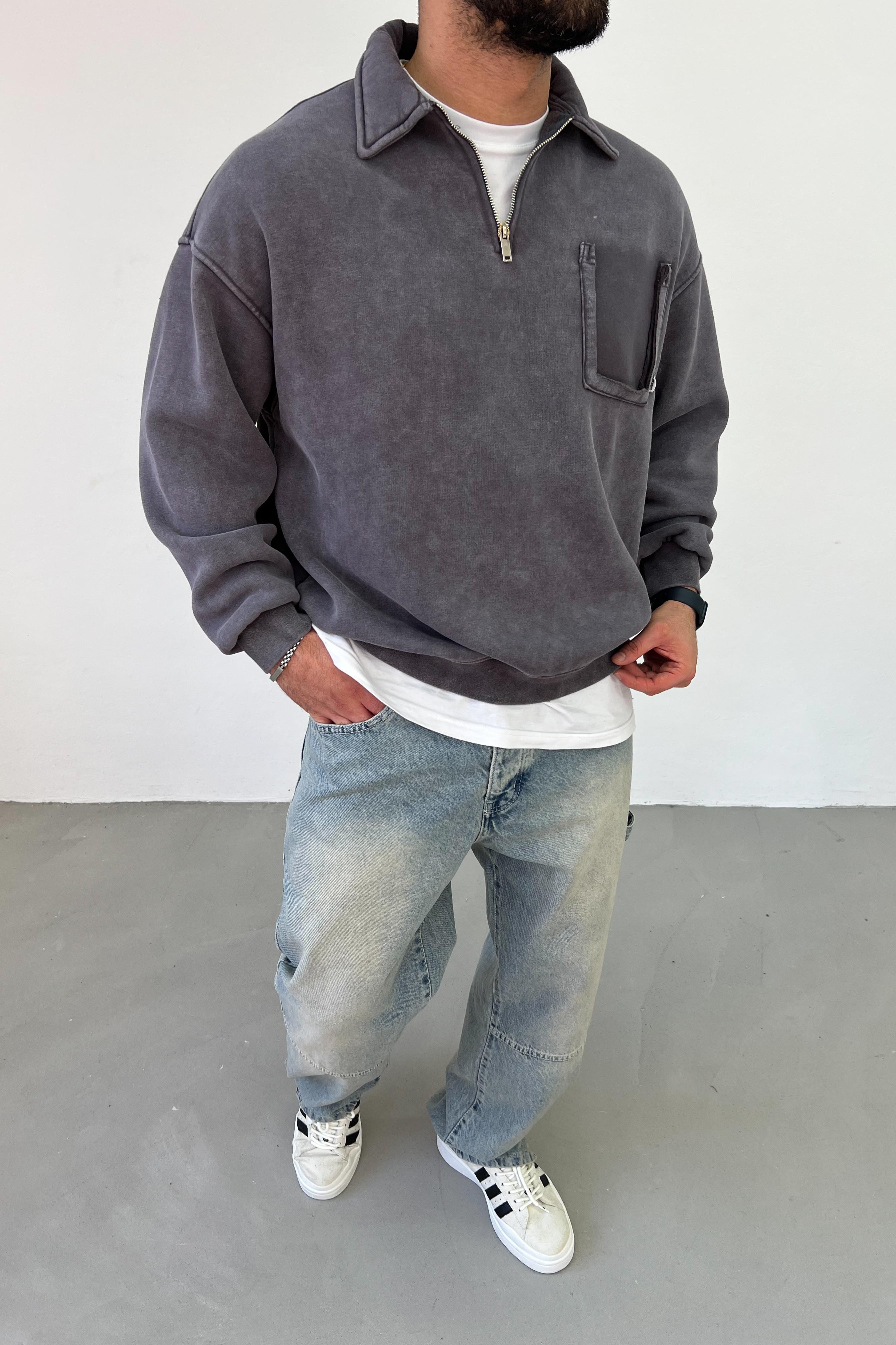 Yakası Fermuarlı Yıkamalı Antrasit Oversize Sweatshirt 52