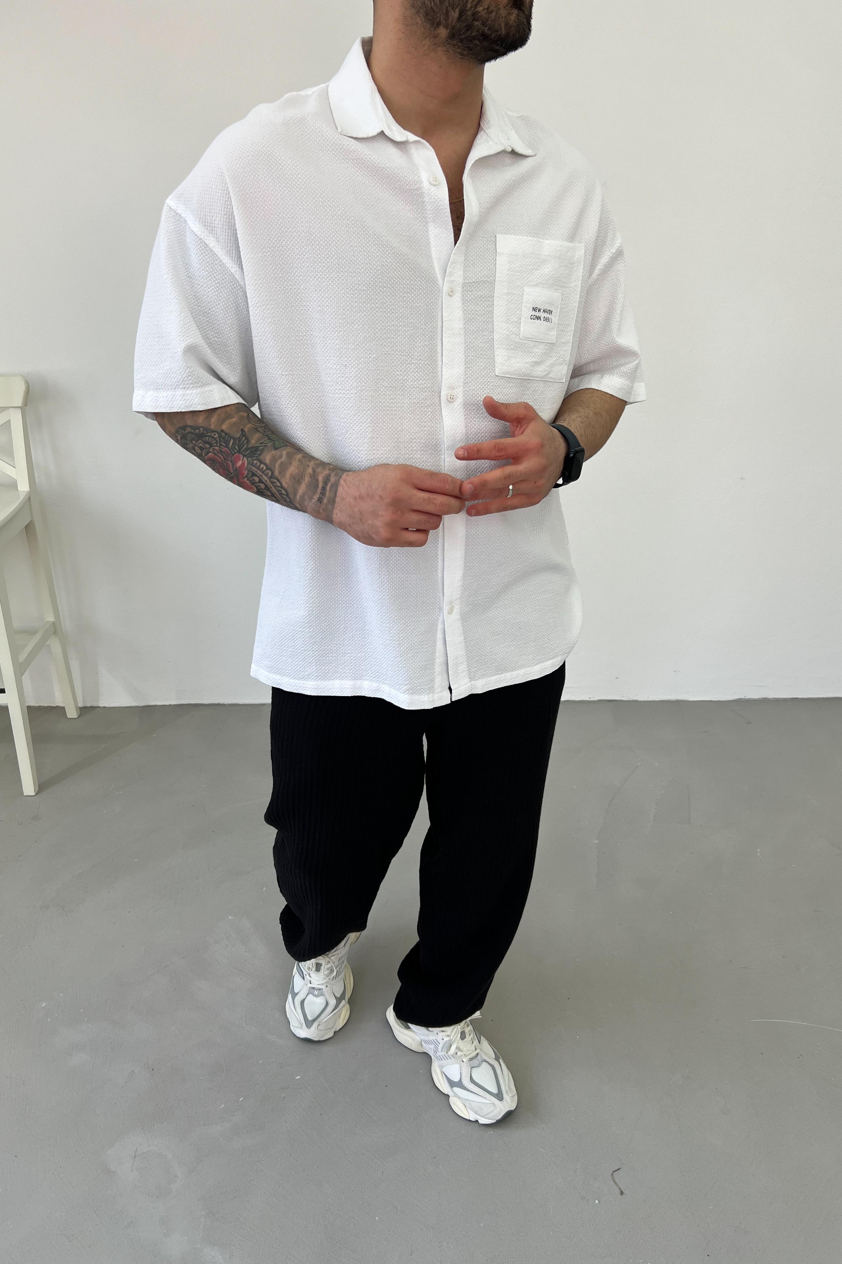 Yazı Detaylı Yıkamalı Oversize Gömlek 40-12