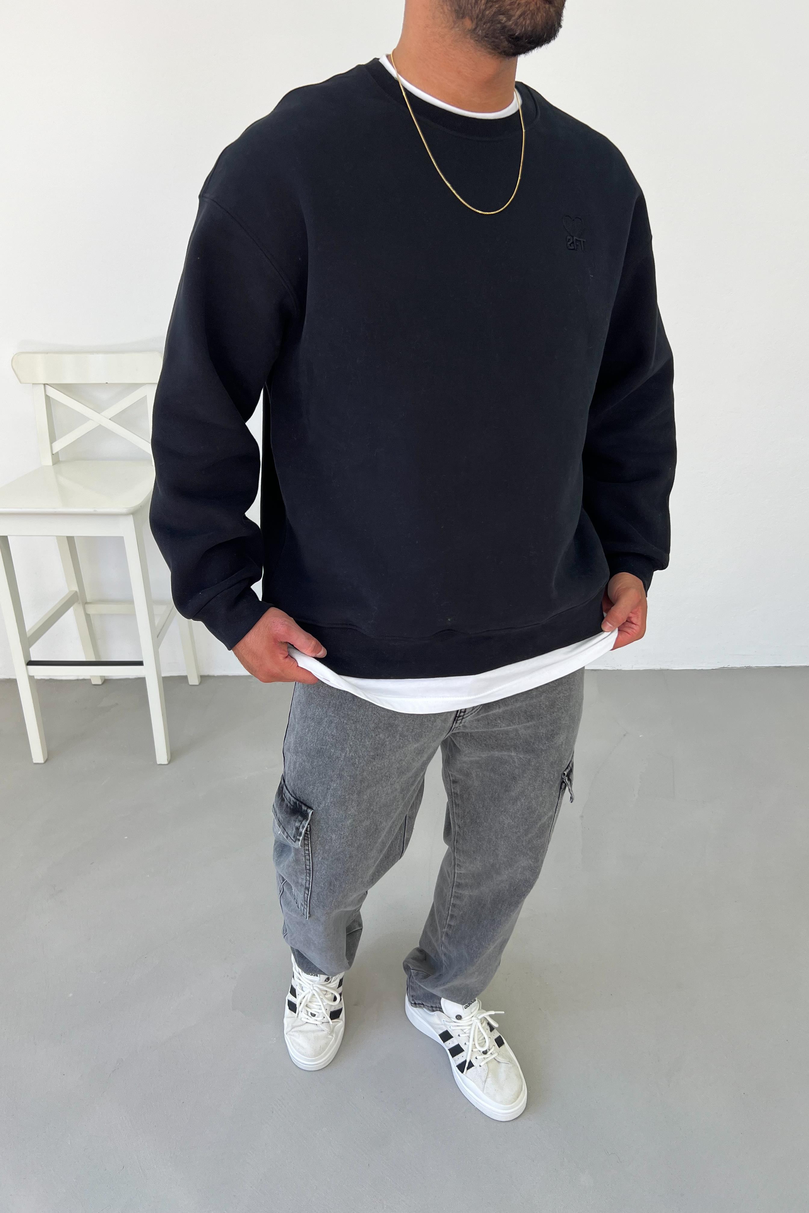 2FT Kalp Nakışlı Siyah Oversize Sweatshirt 1596