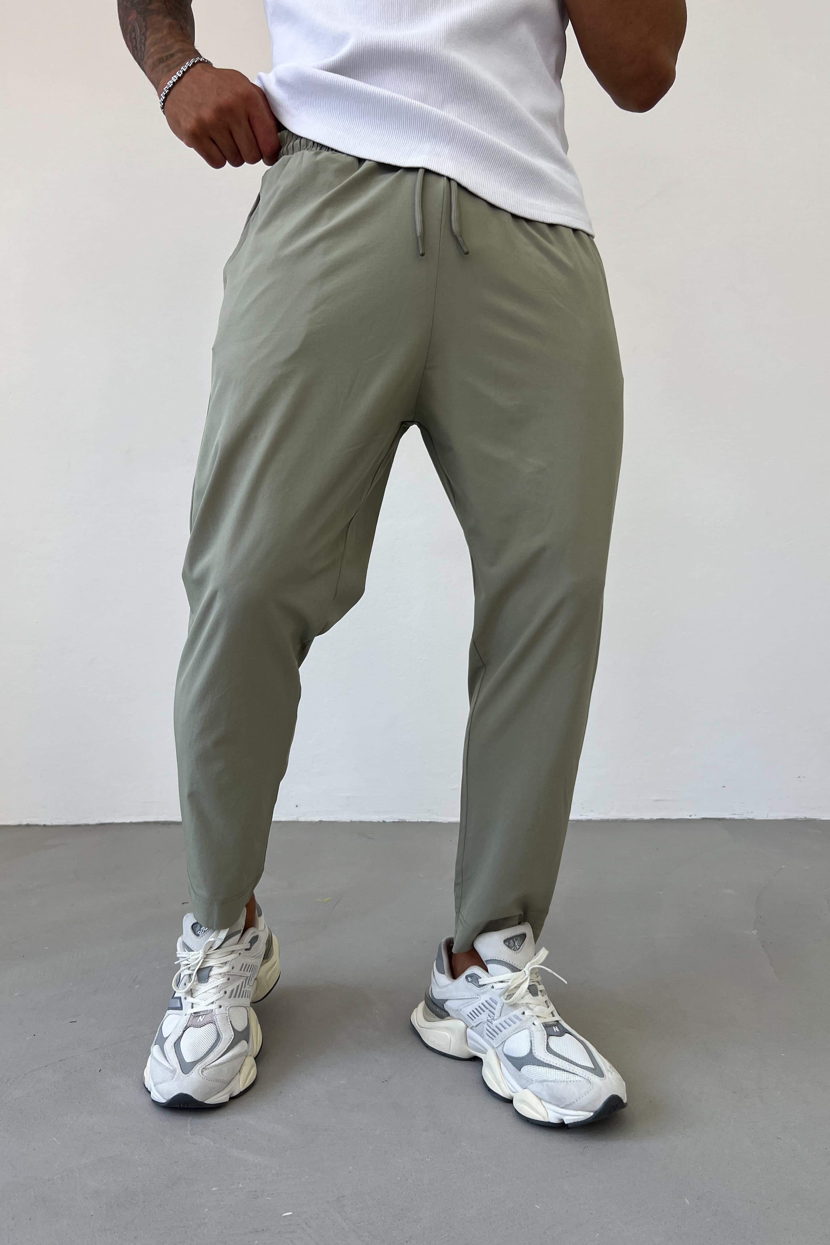 Paraşüt Kumaş Yeşil Likralı Jogger 1522