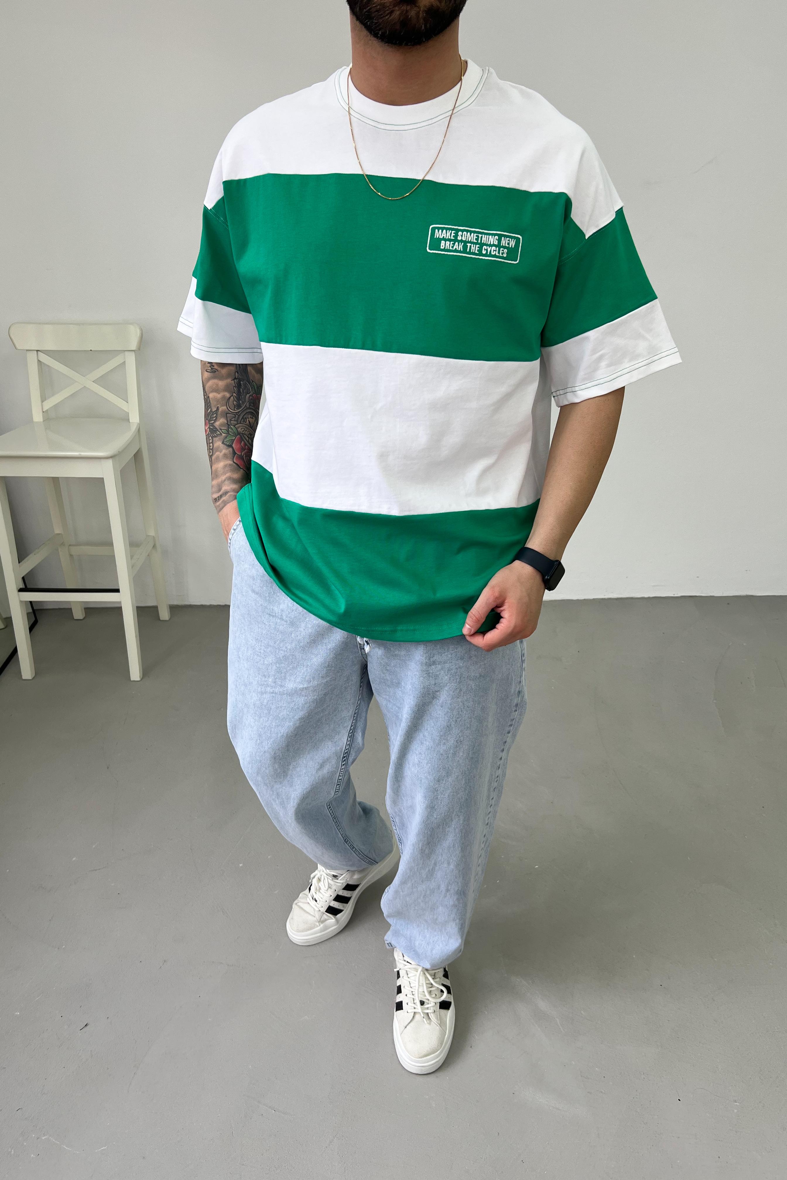 Göğüs Yazılı Parçalı Oversize Tshirt Y100