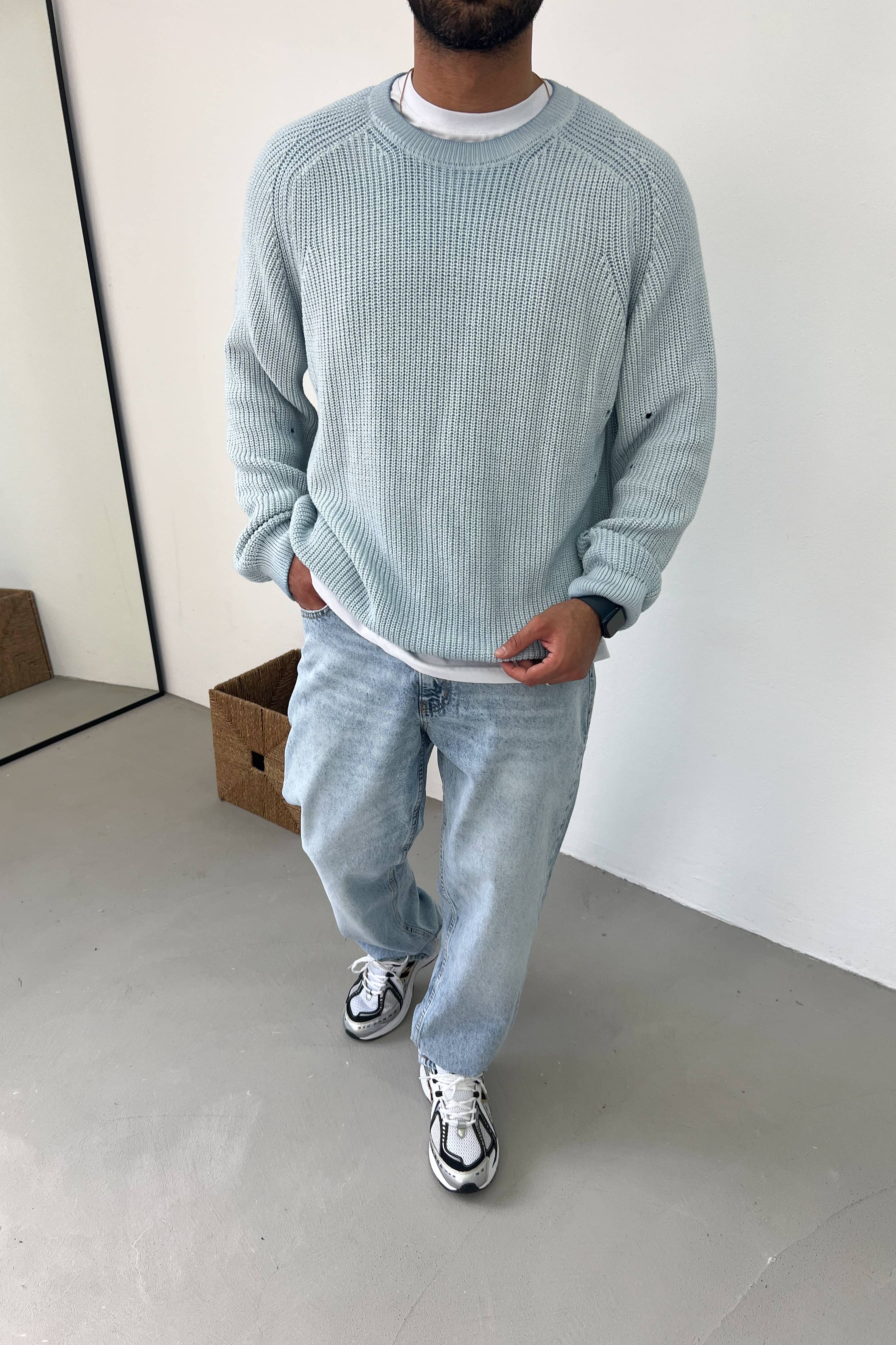 Yırtık Detaylı Yıkamalı Oversize Triko 50-11 - Bebe Mavi