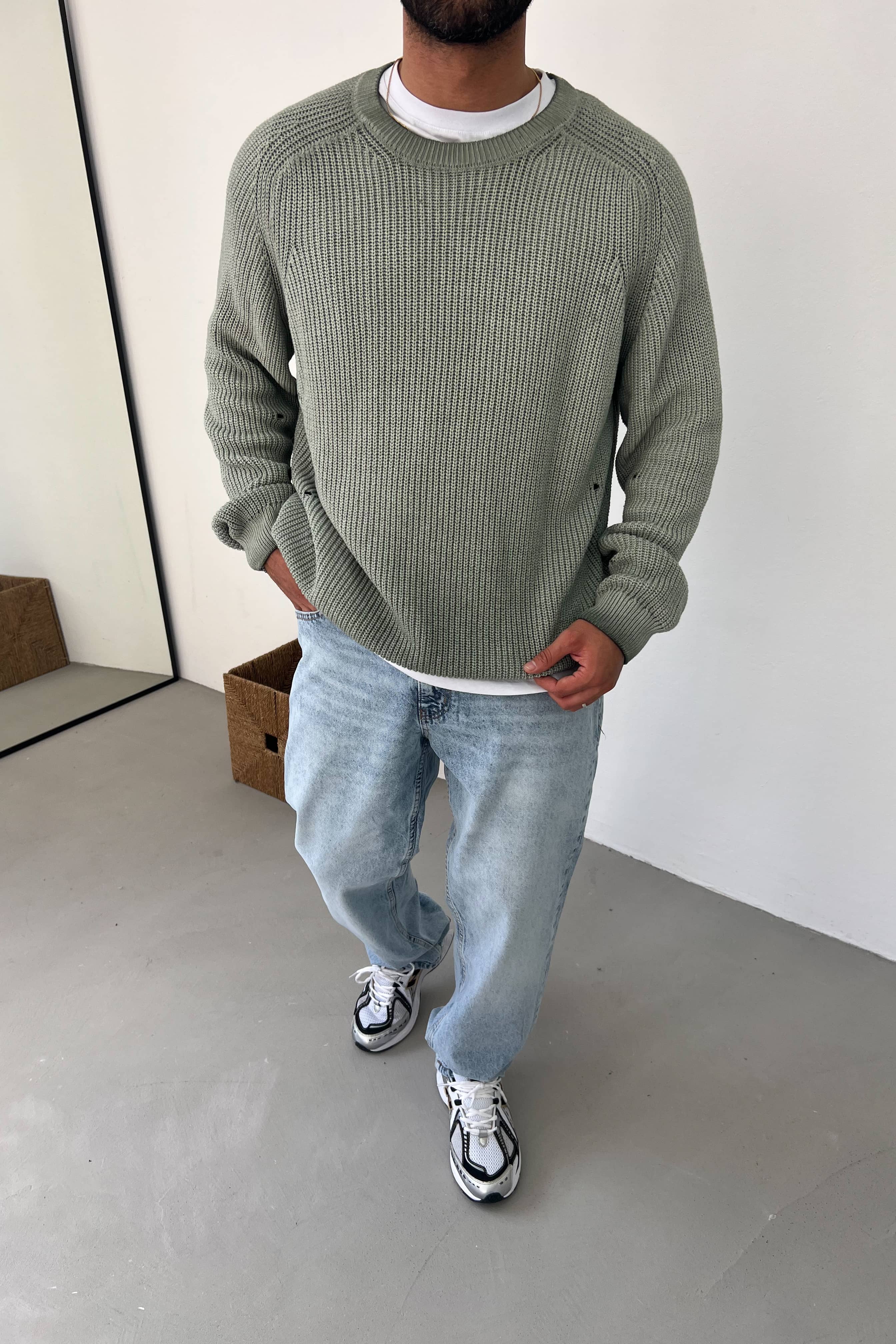 Yırtık Detaylı Yıkamalı Oversize Triko 50-11 - Mint