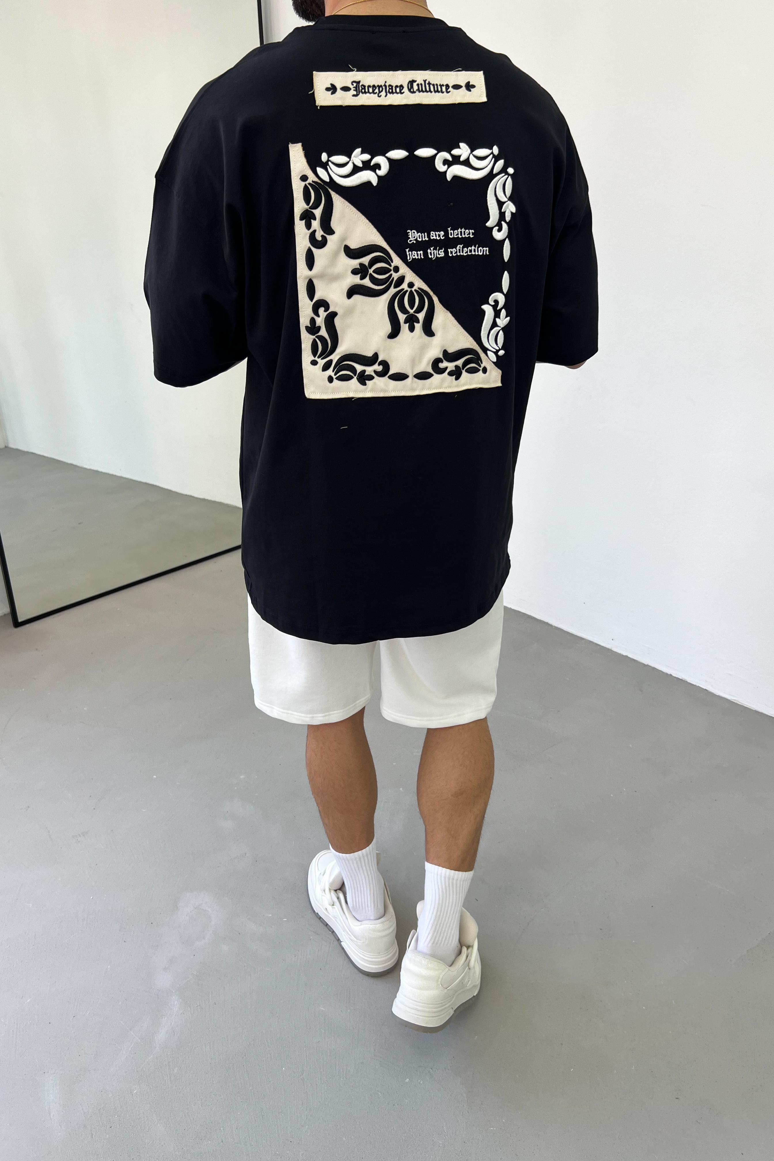 Sırf Motif Detaylı Oversize Tshirt 25Y214