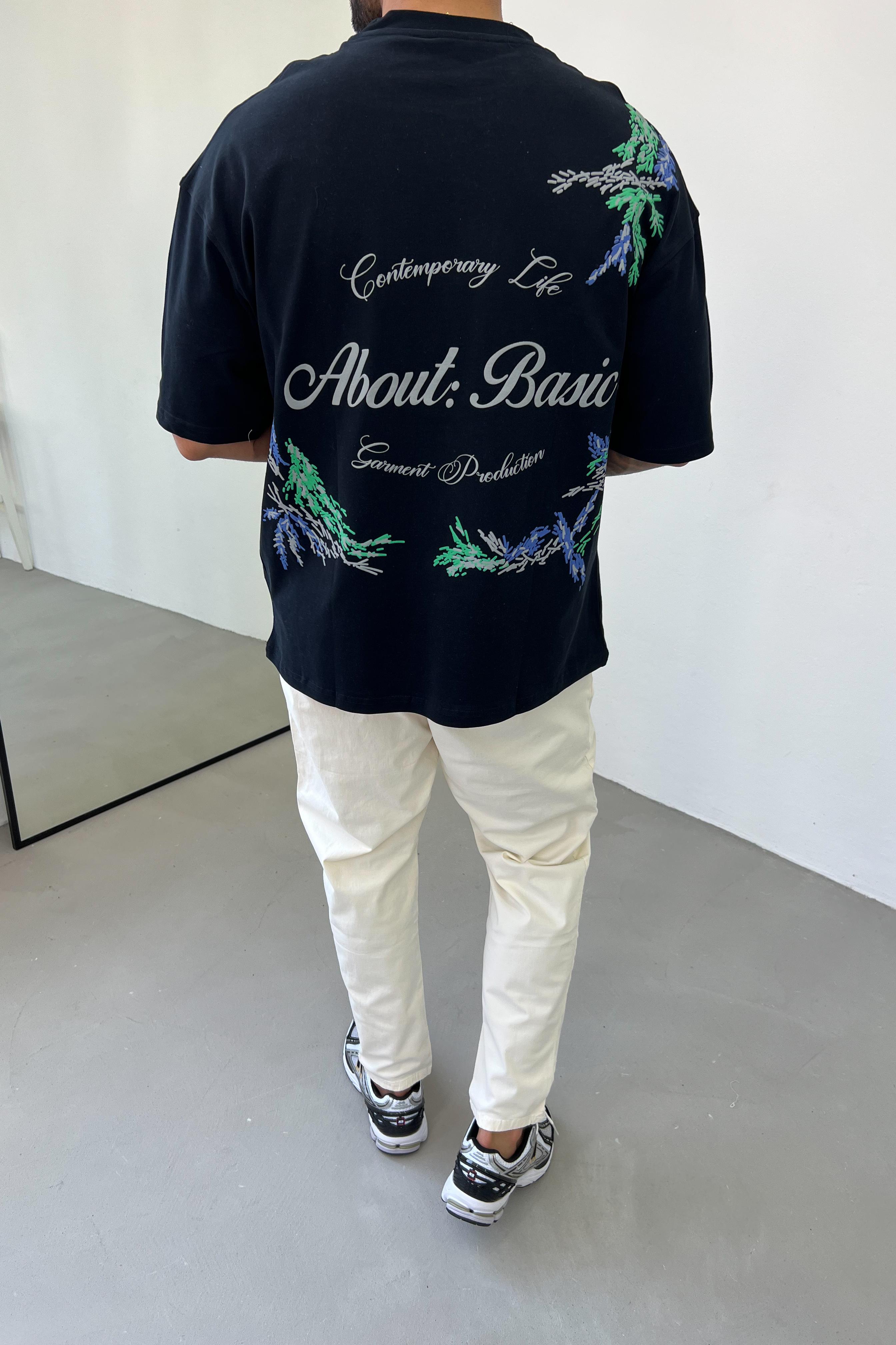 About Basic Baskılı Oversize Tshirt E70-160 - Siyah
