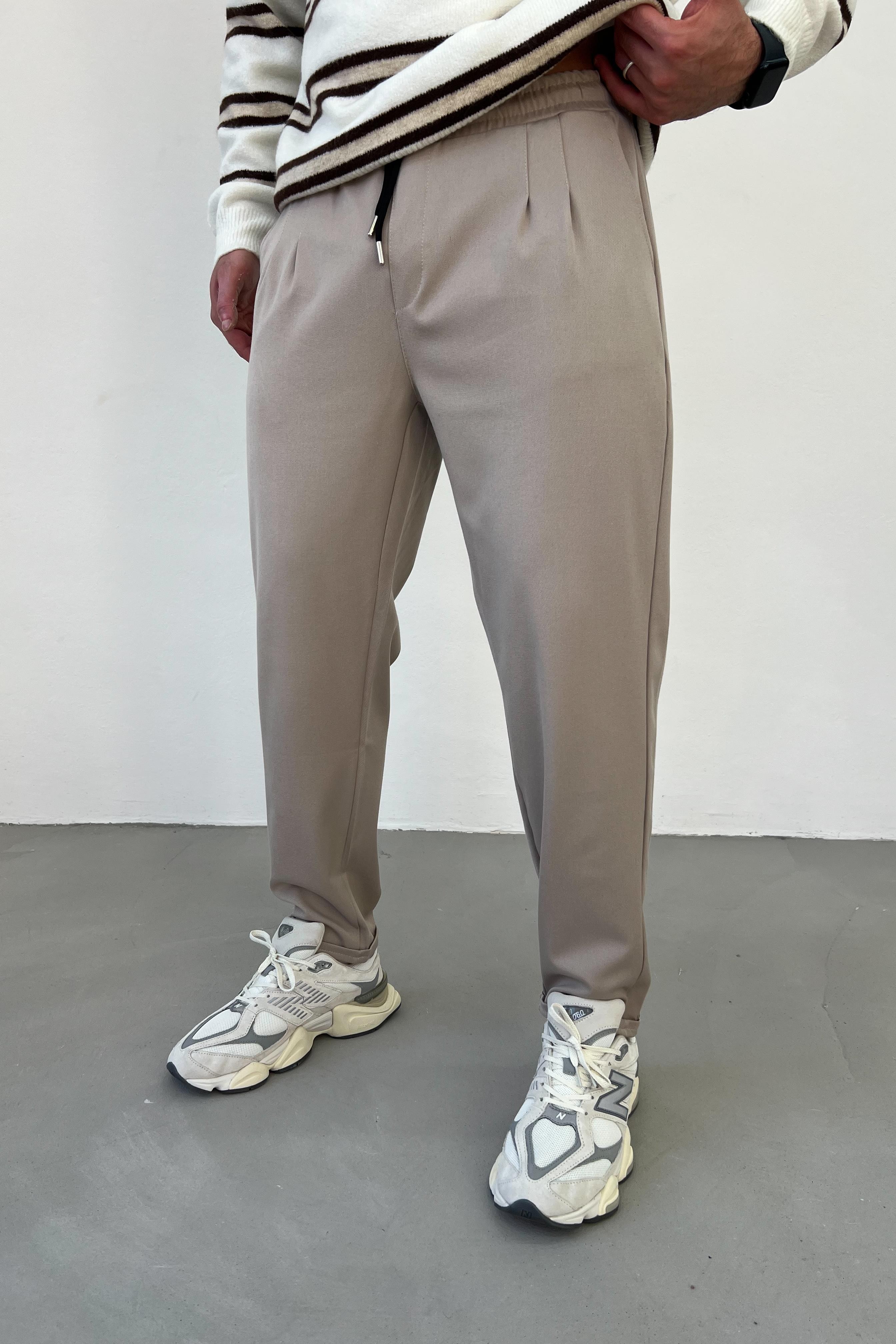 Pileli Duble Paça Bej Jogger Pantolon 09