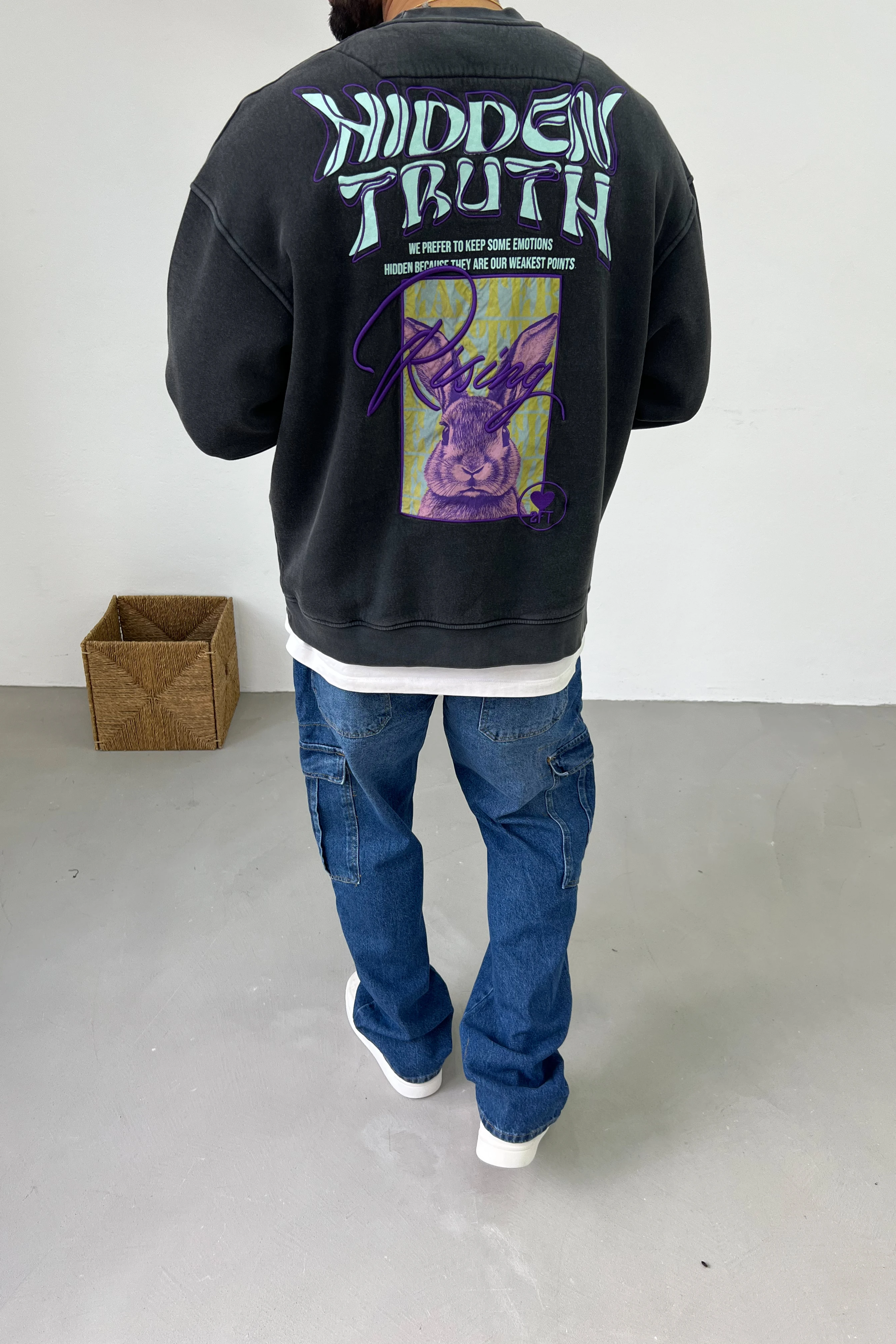 Rising Rabbit Detaylı Yıkamalı Oversize Sweatshirt 7088