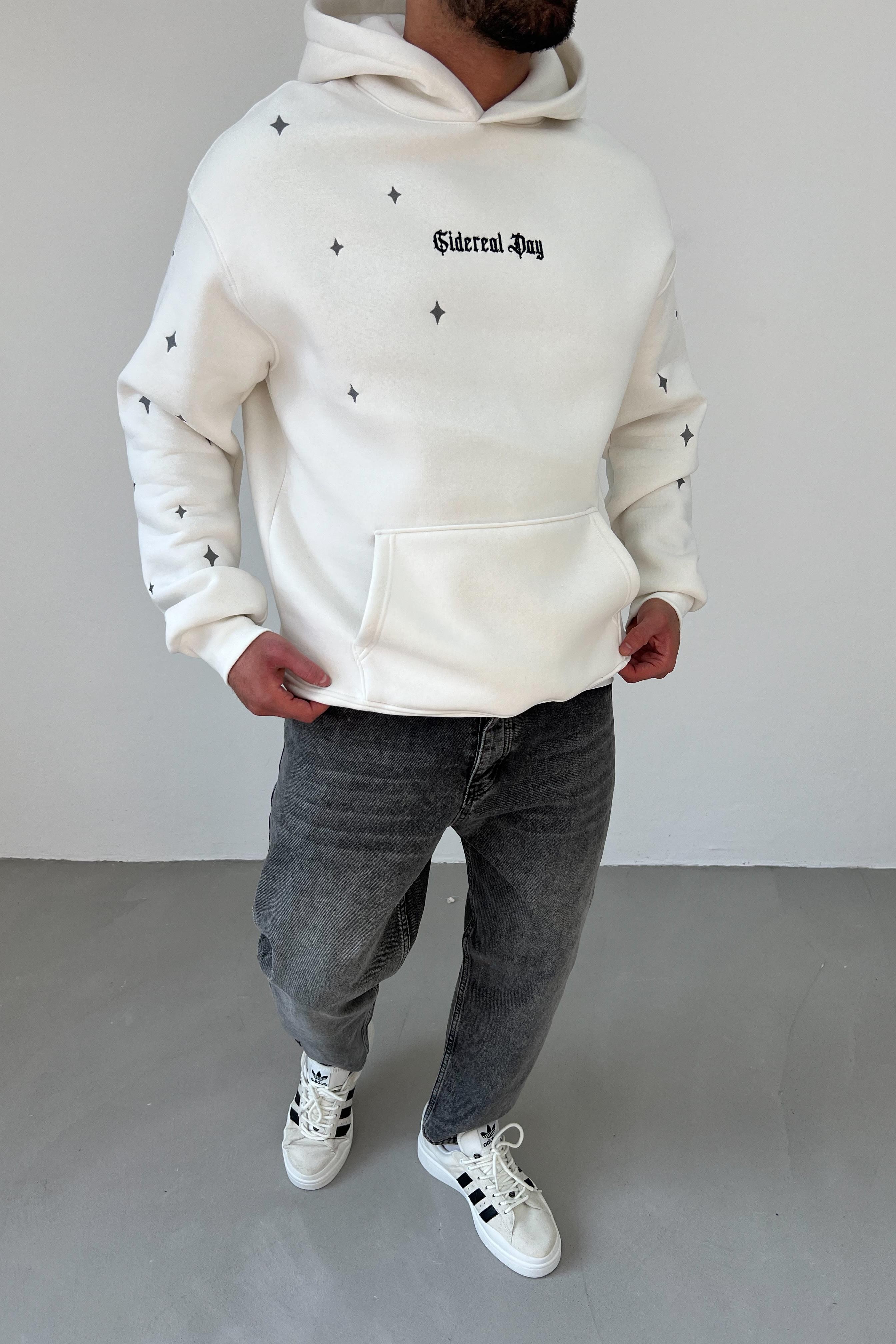 Sideral Day Nakışlı Oversize Beyaz Sweatshirt 5016