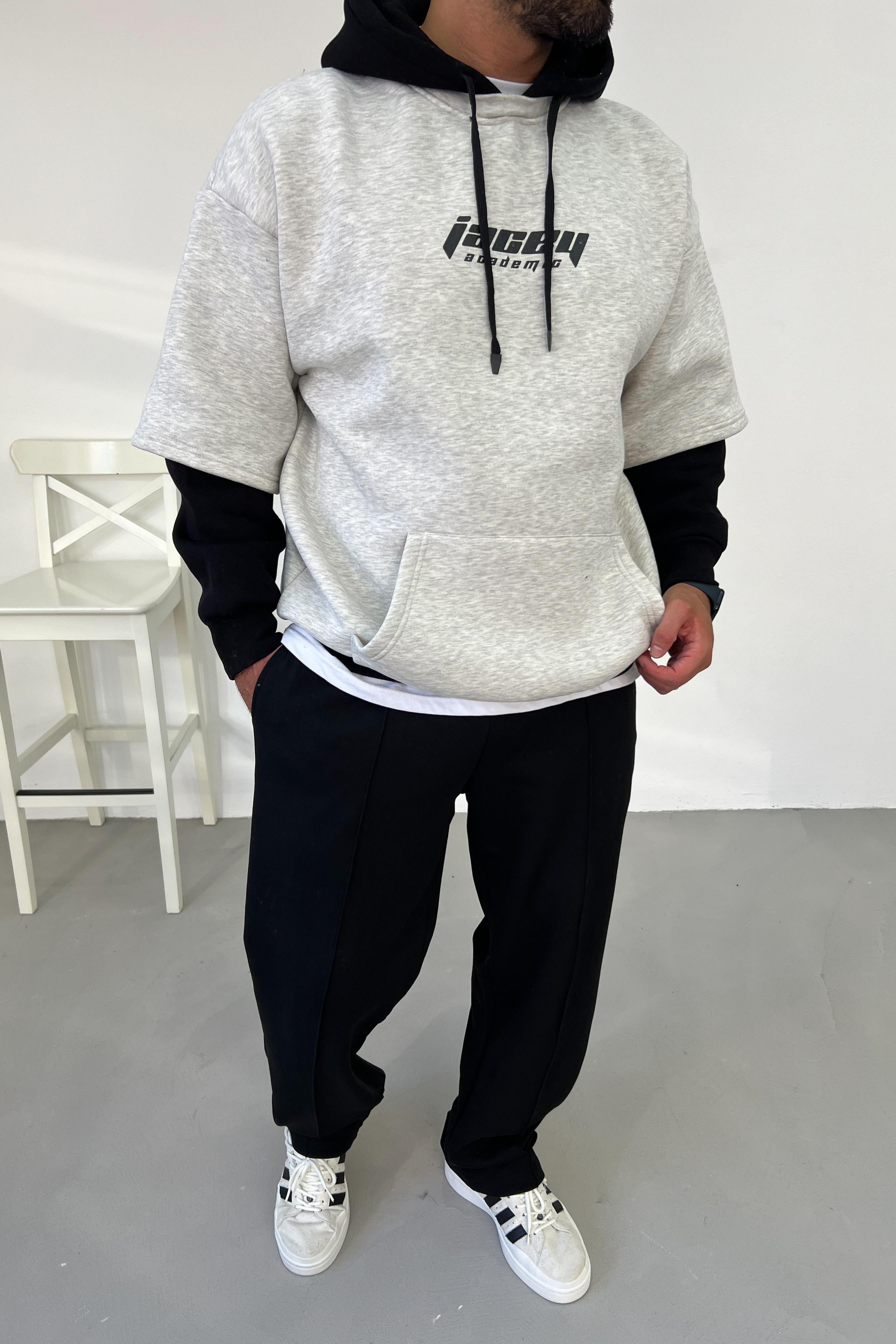 Siyah Parçalı Gri Oversize Sweatshirt 1377