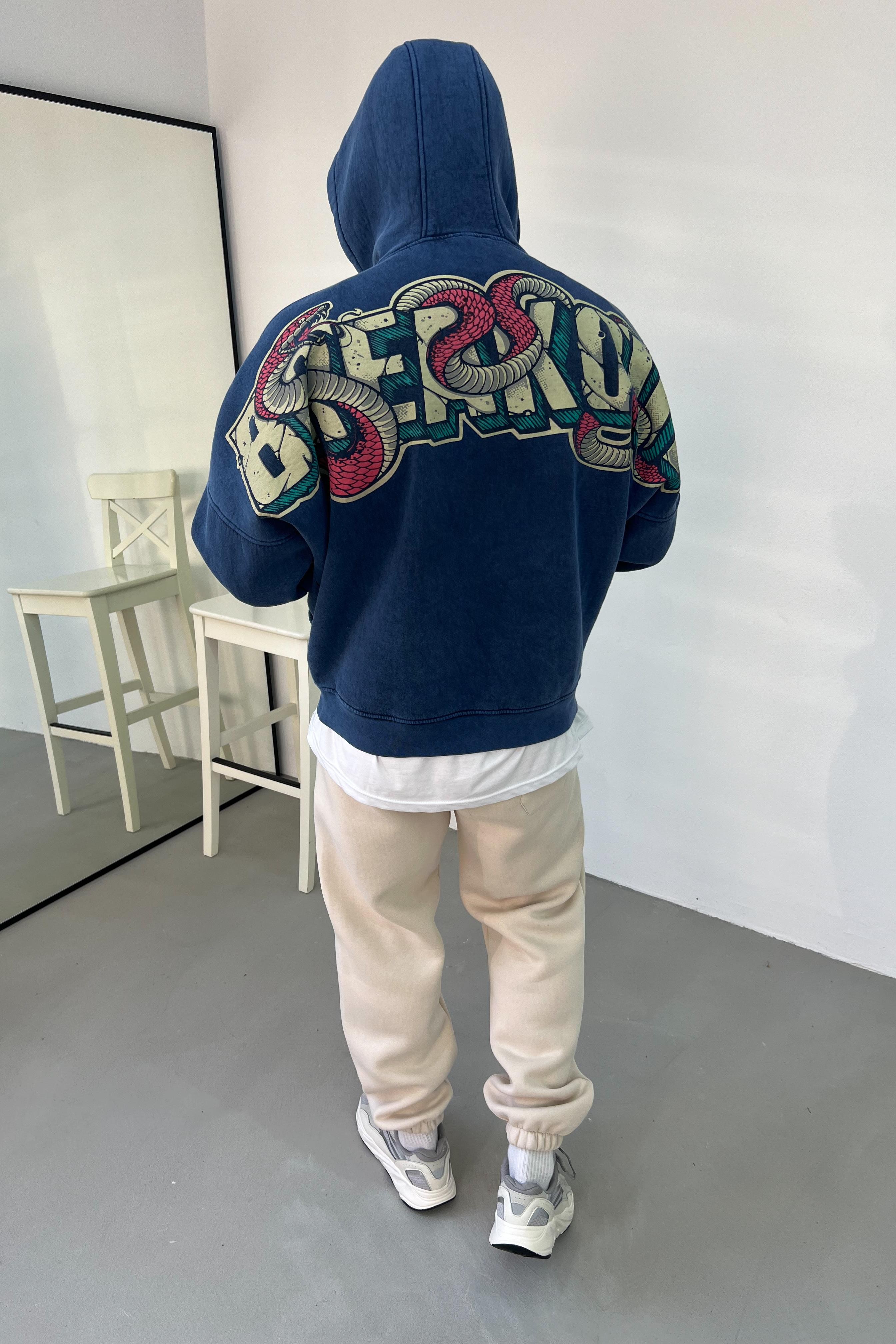 Breakout Baskılı Yıkamalı Oversize Mavi Sweatshirt 203