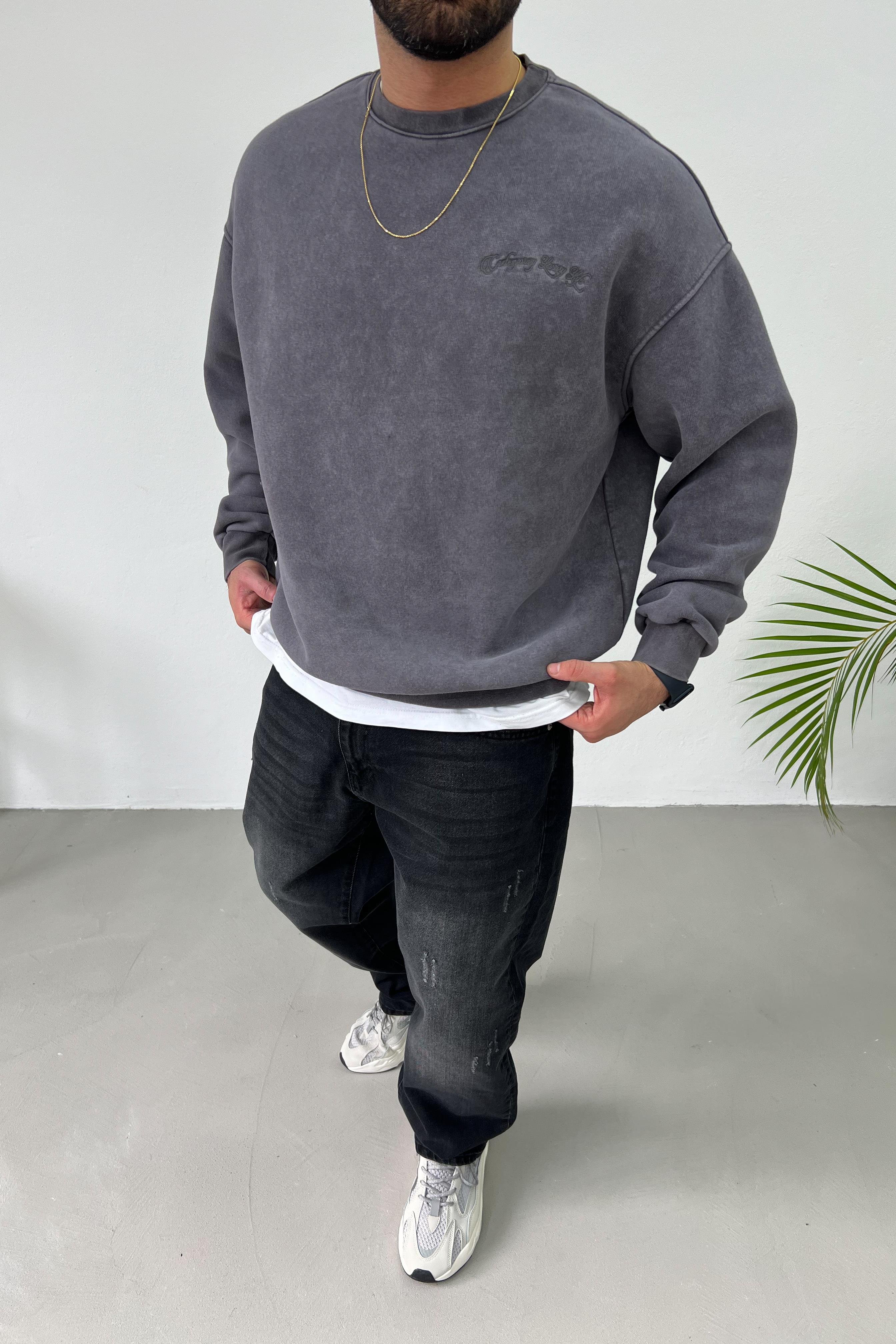Nakış Detaylı Yıkamalı Antrasit Oversize Basic Sweatshirt 55