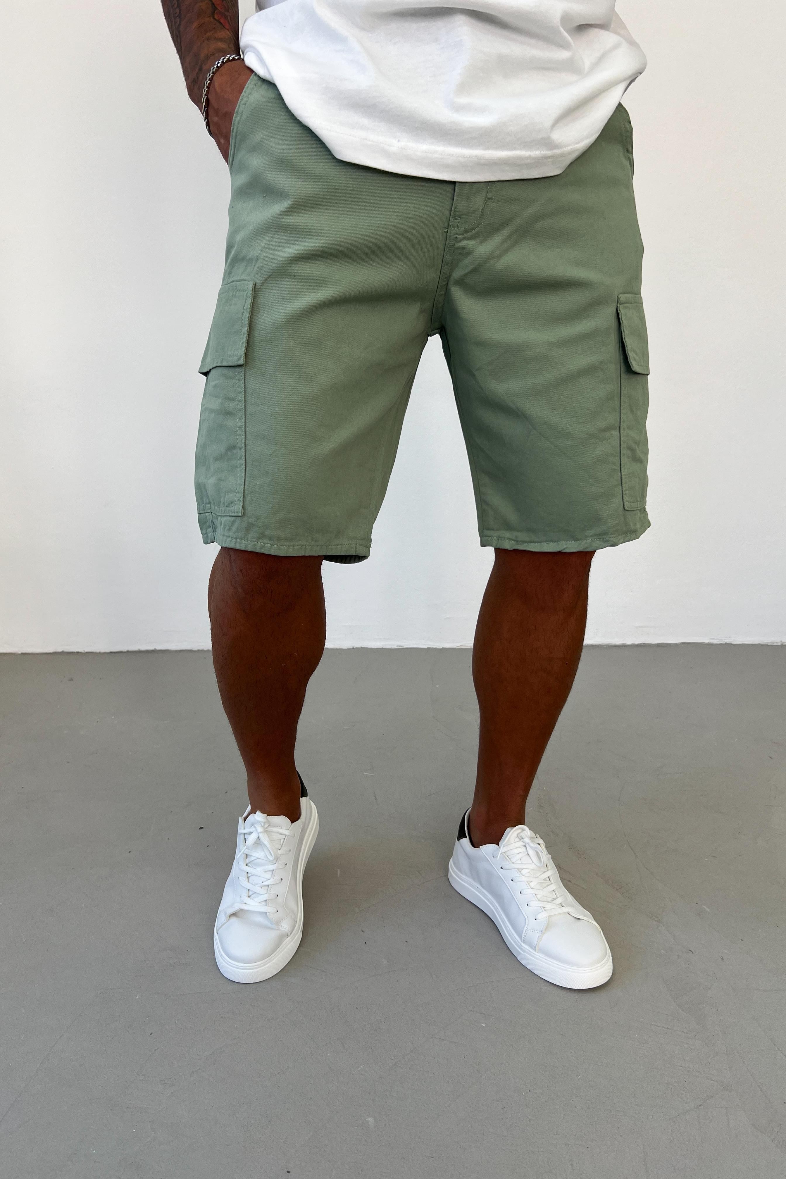 Gabardin Kumaş Yeşil Kargo Şort 2660