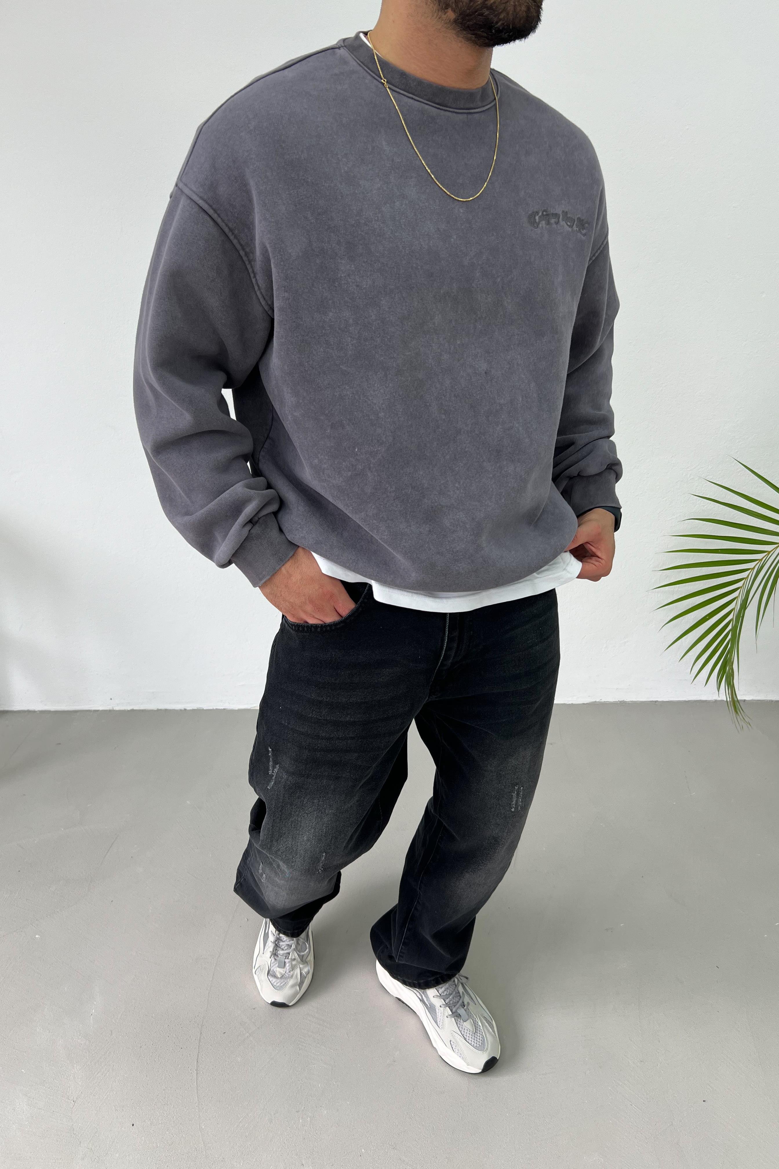 Nakış Detaylı Yıkamalı Antrasit Oversize Basic Sweatshirt 55