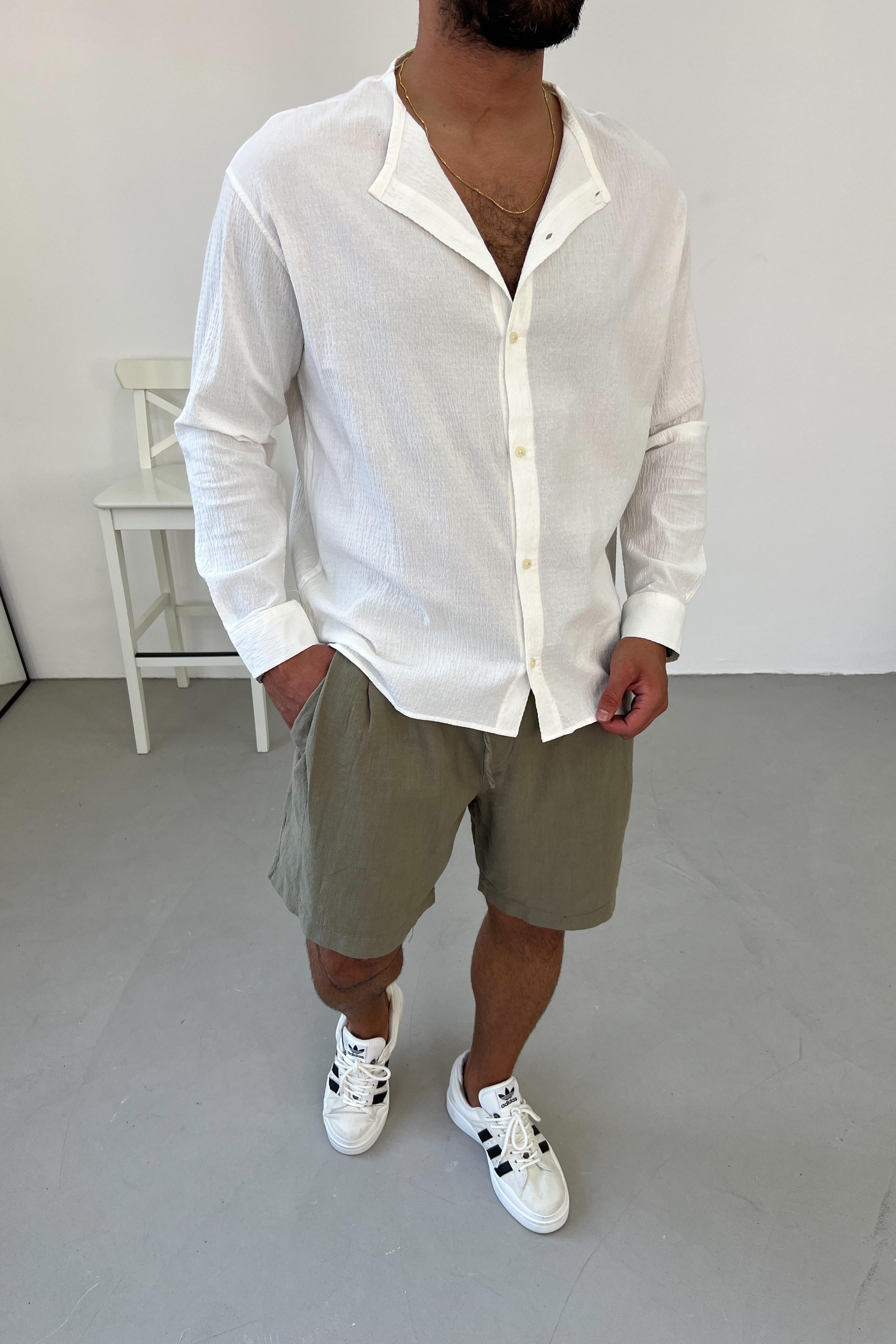 Müslin Kumaş Beyaz Oversize Yakasız Gömlek 127