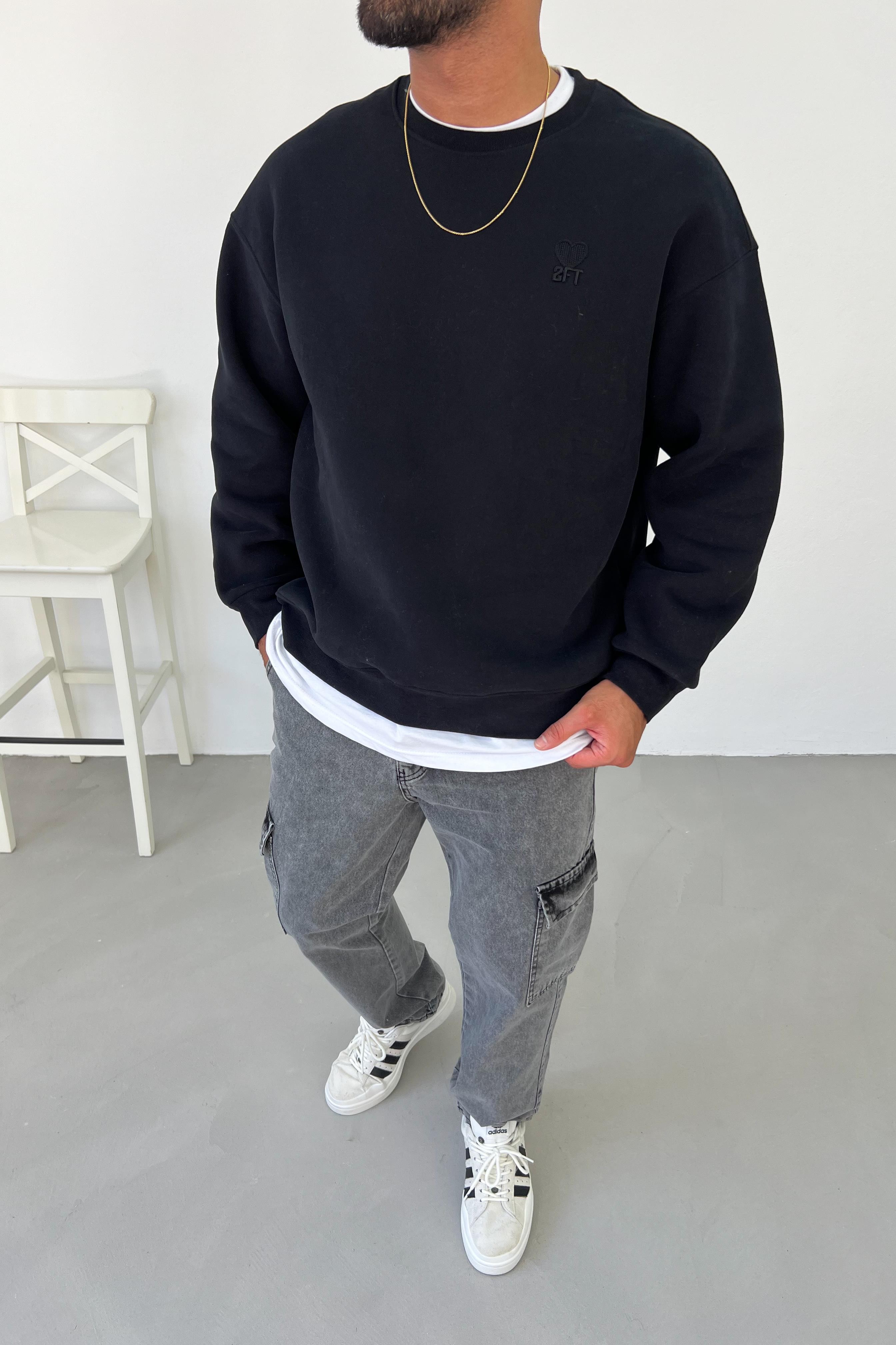 2FT Kalp Nakışlı Siyah Oversize Sweatshirt 1596