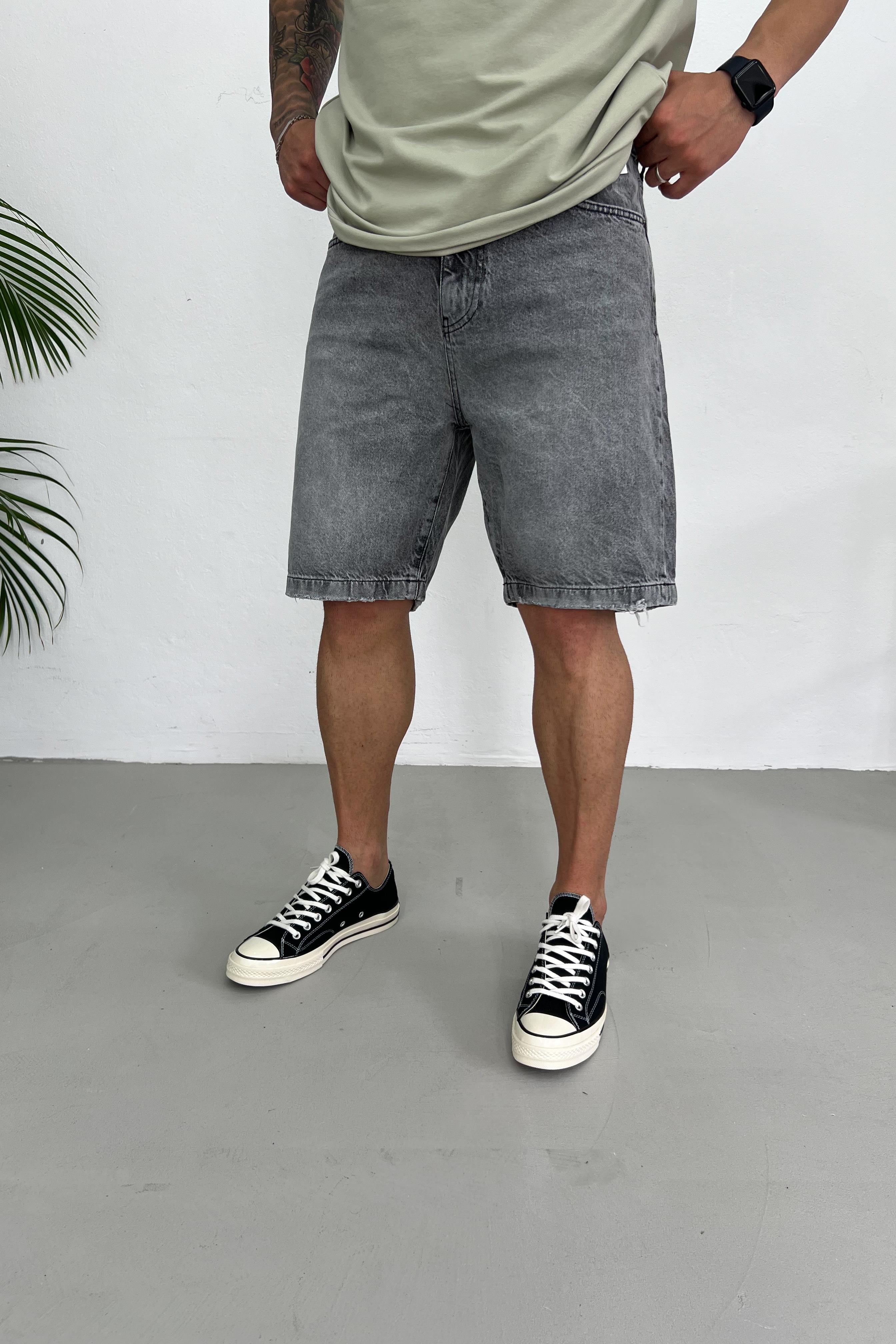 Relaxed Fit Taşlamalı Gri Kot Şort 368