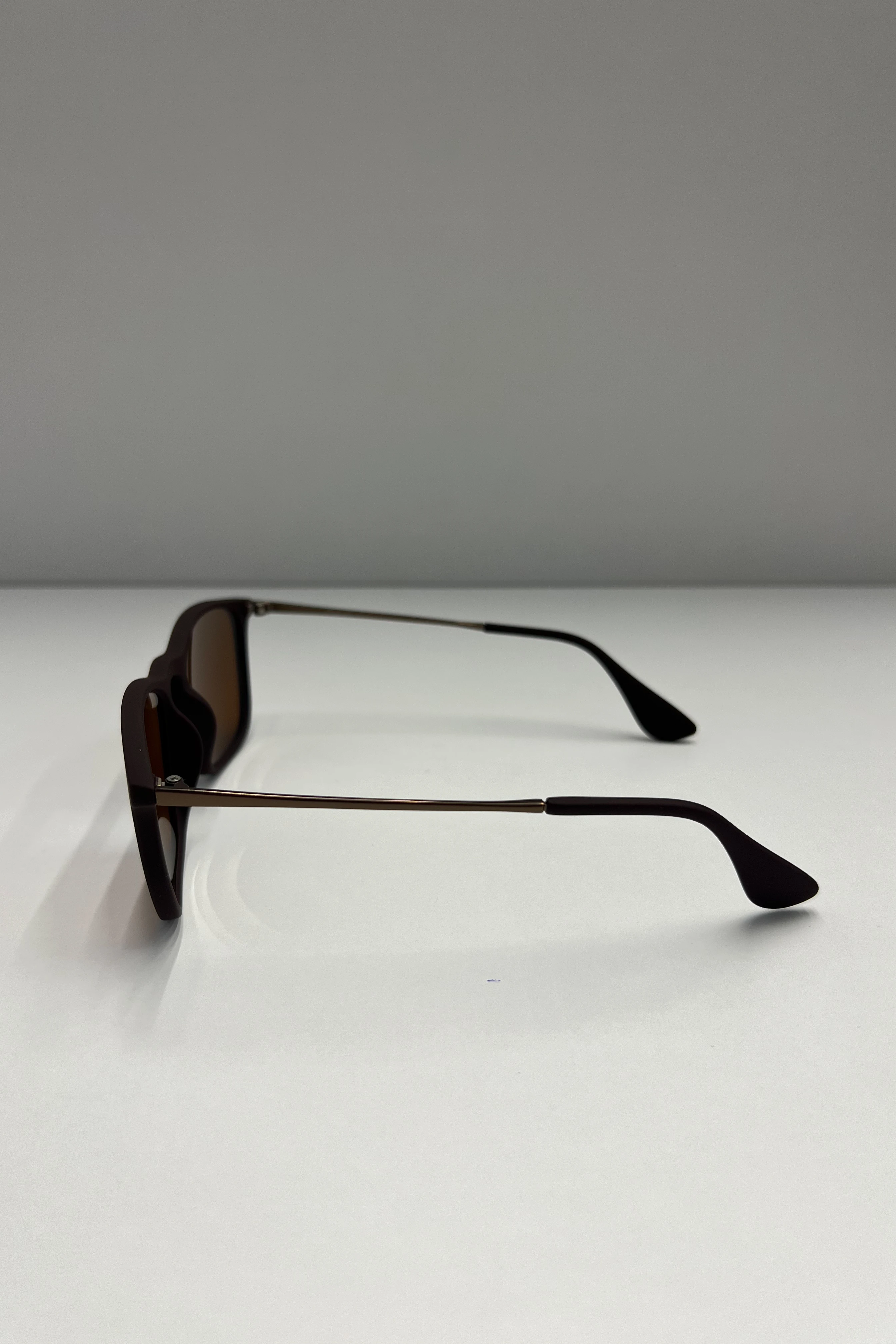 Kare Güneş Gözlüğü PIU-11