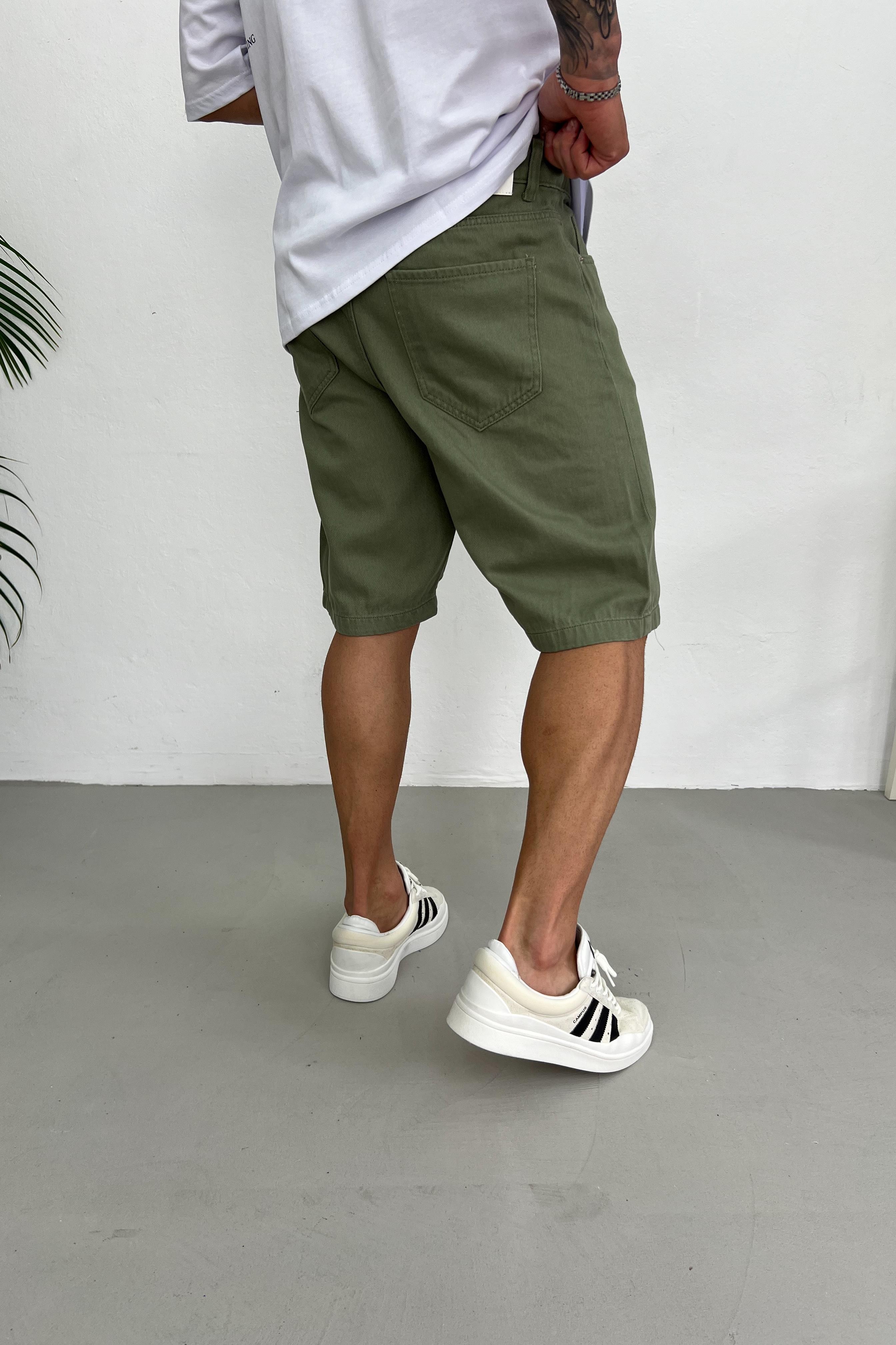 Relaxed Fit Yeşil Kot Şort 424
