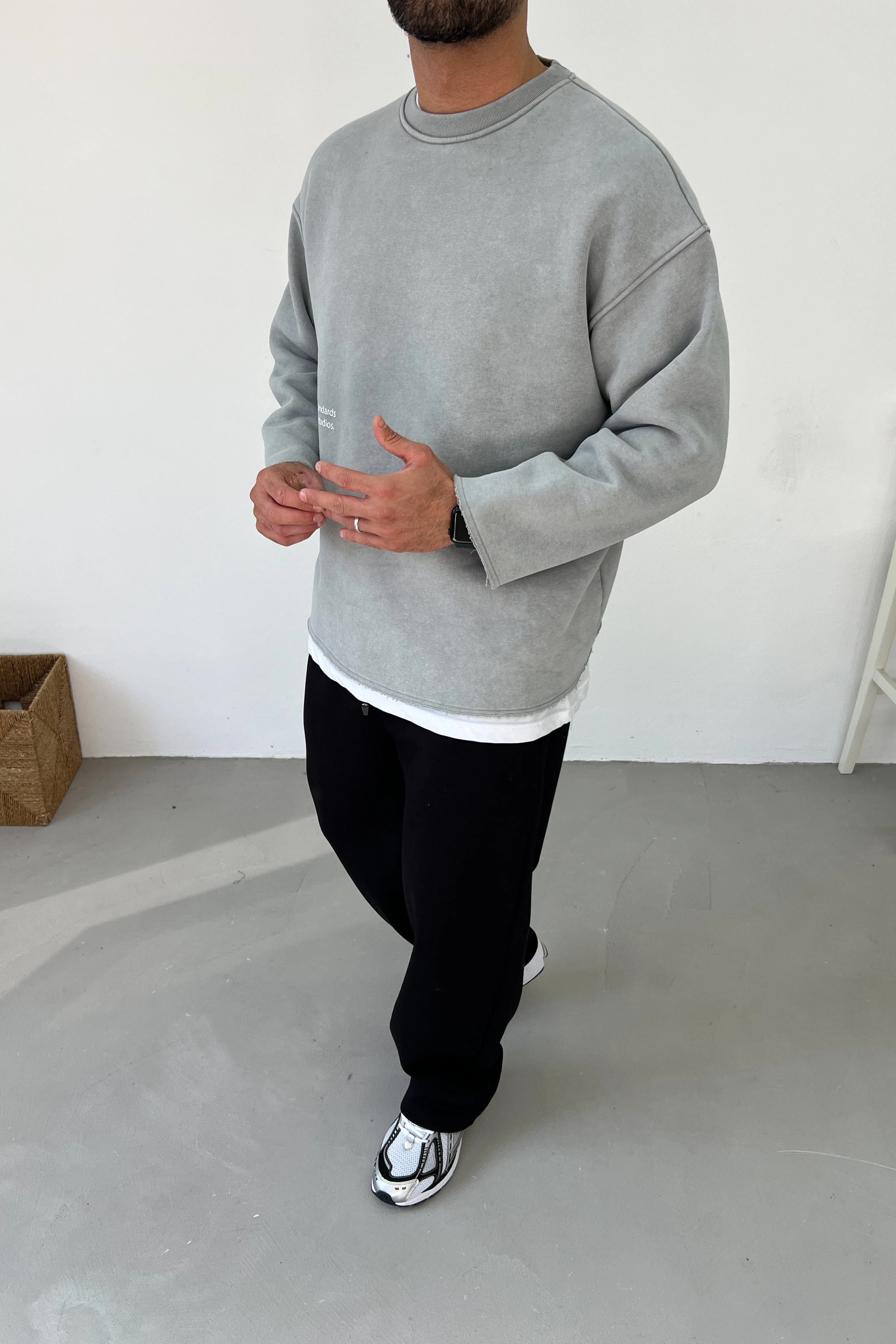 Lazer Kesim Programming Yazı Baskılı Yıkamalı Oversize Sweatshirt 80-29