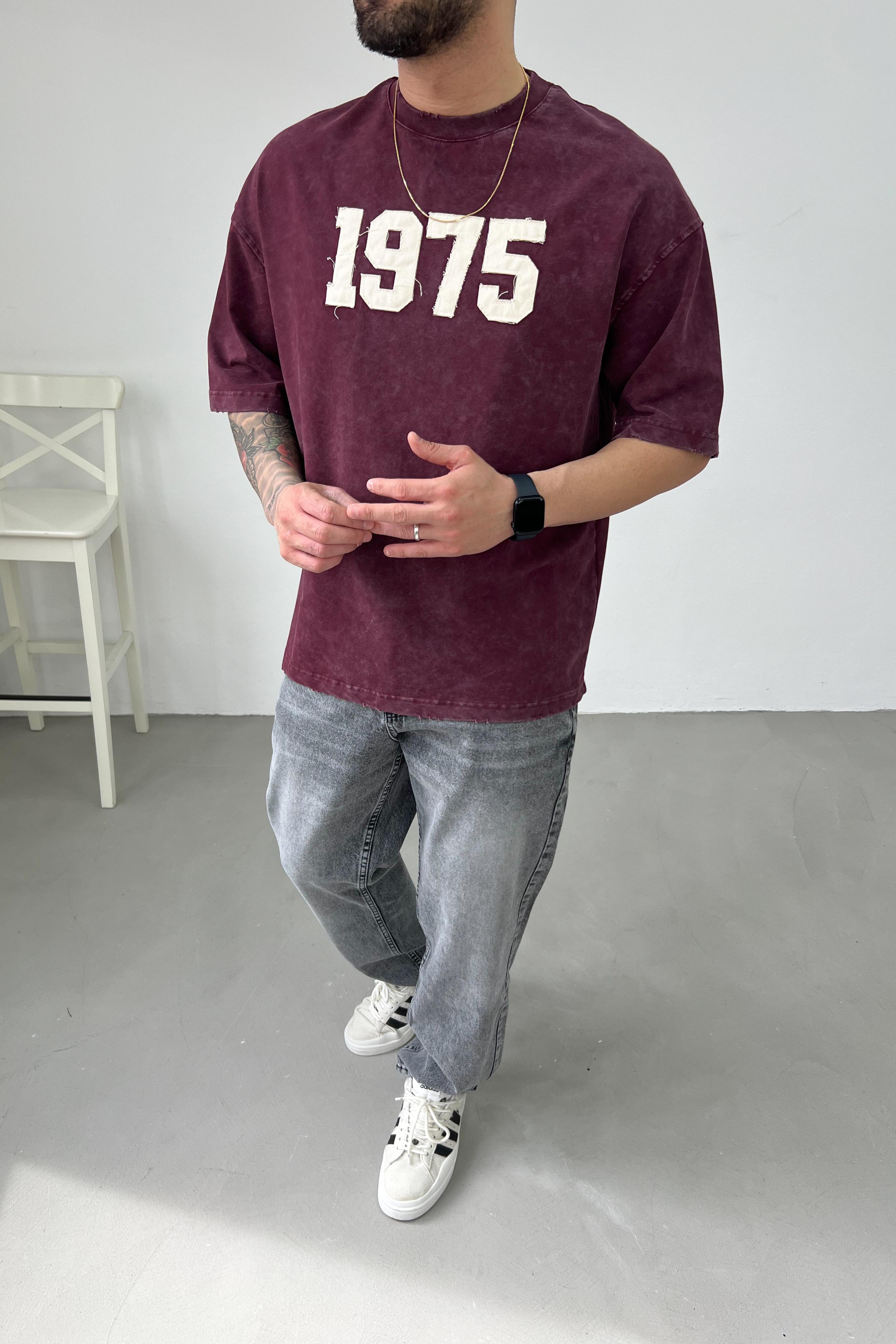 1975 Nakışlı Yıkamalı Oversize Tshirt 71-54