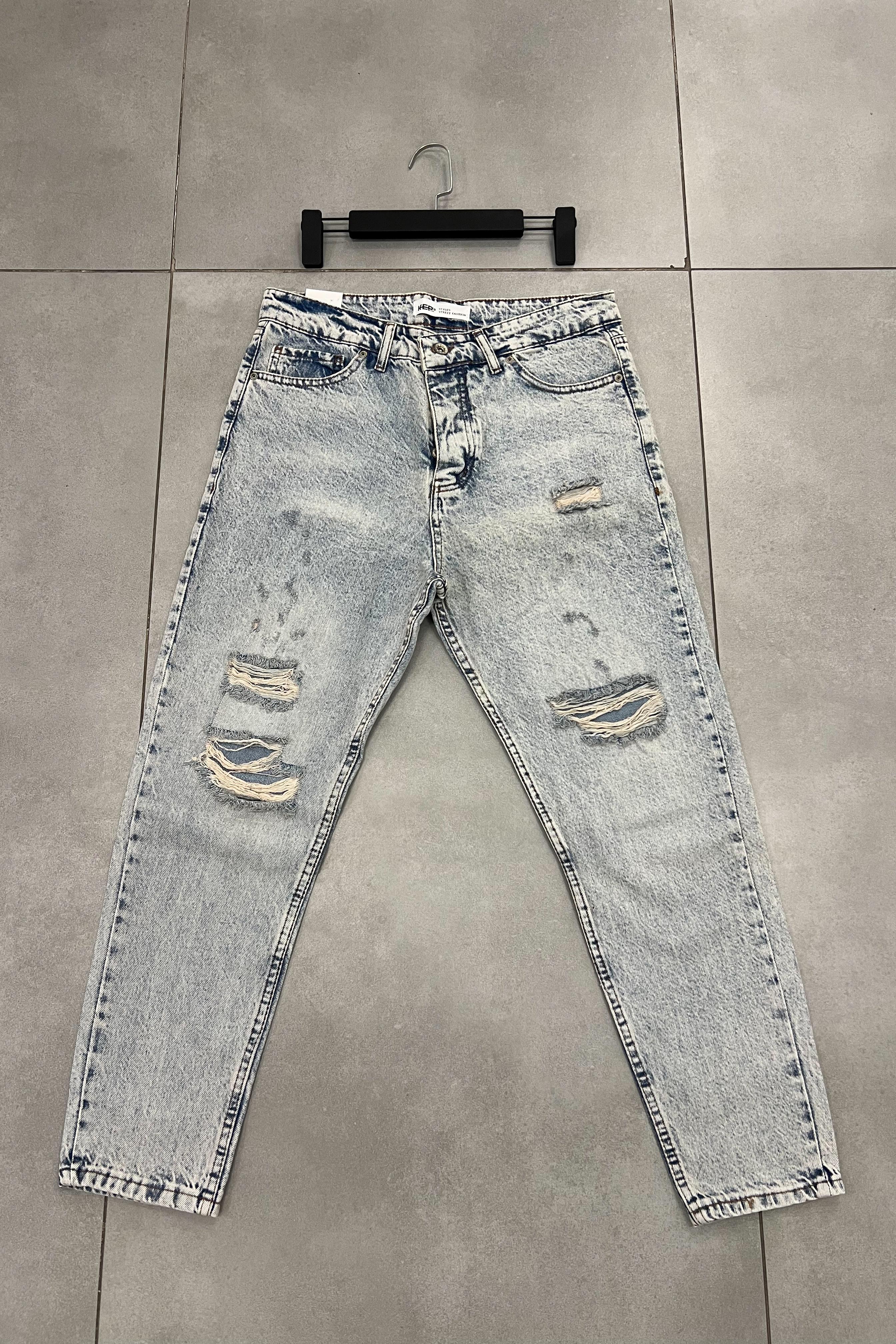 Yırtık Detaylı Taşlamalı Kar Yıkama Boyfriend Pantolon 324