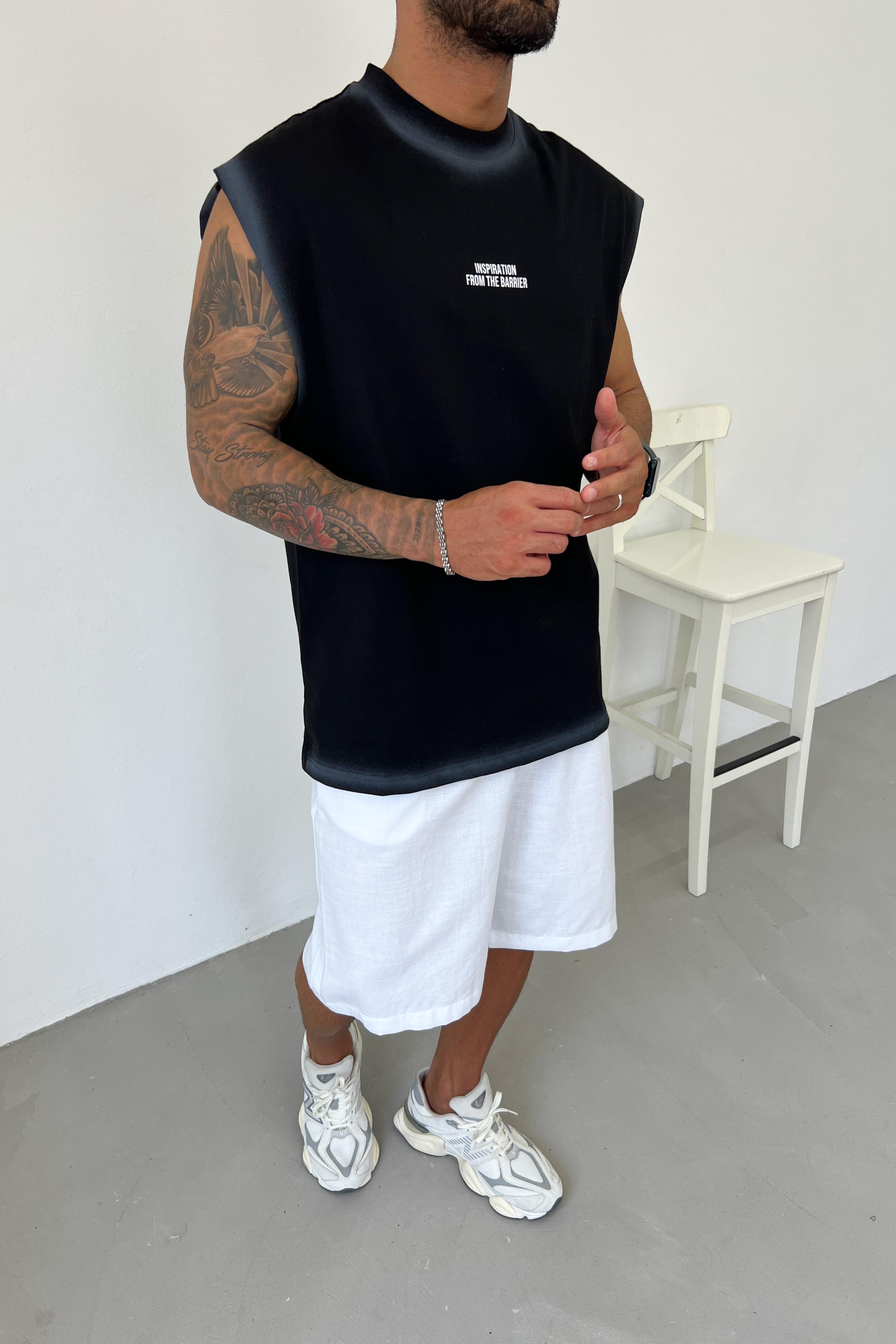 Sprey Boyalı Oversize Kolsuz Tshirt 20-37