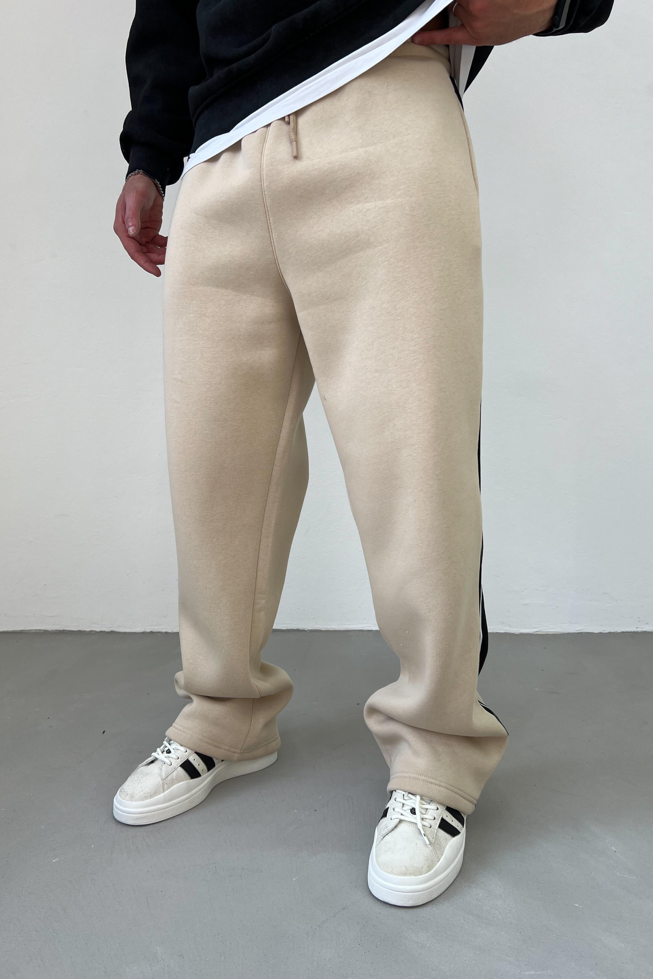 Etiket Detaylı Şeritli Bej Baggy Eşofman 5075