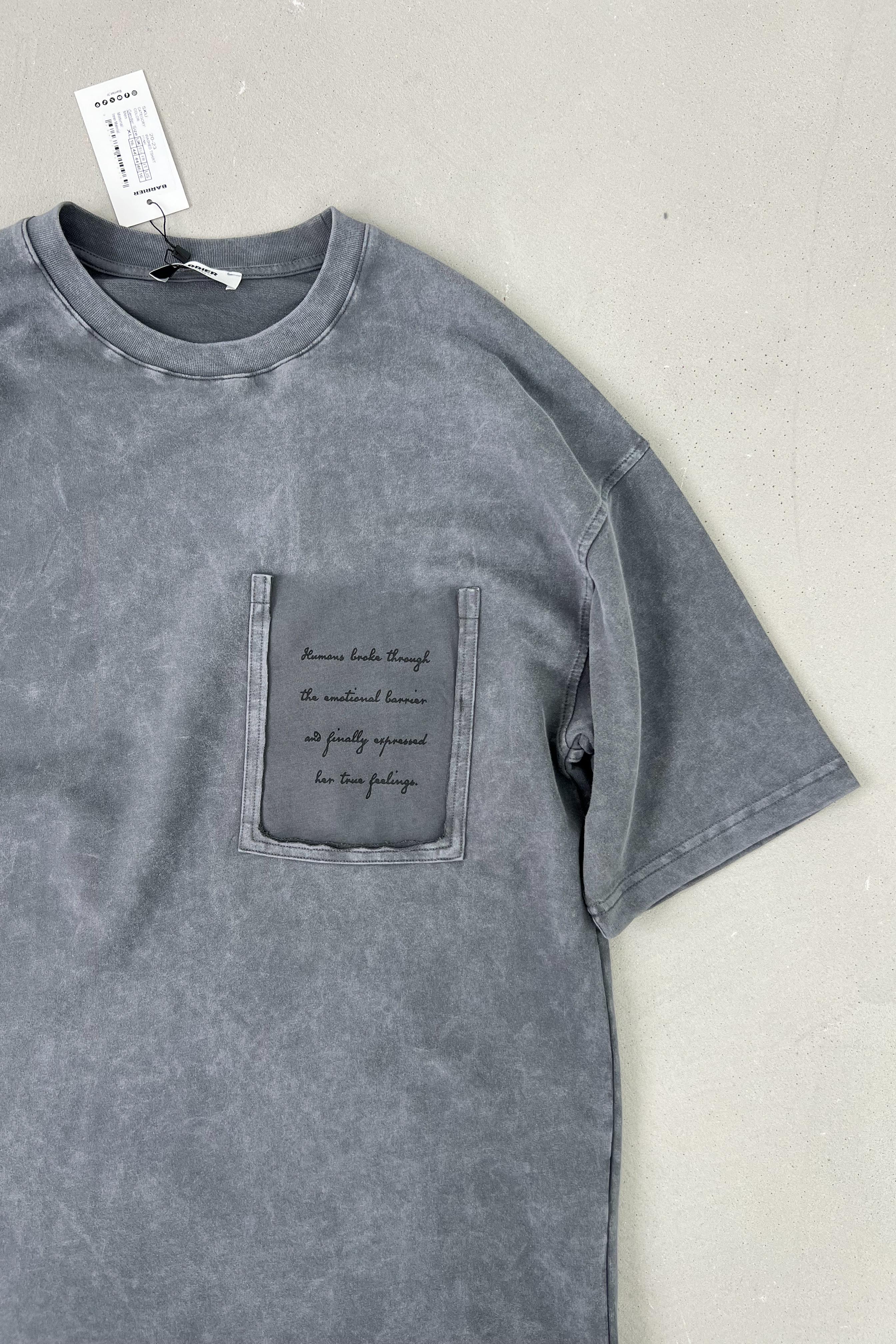 Kesik Cep Detaylı Yıkamalı Oversize Tshirt 20-23