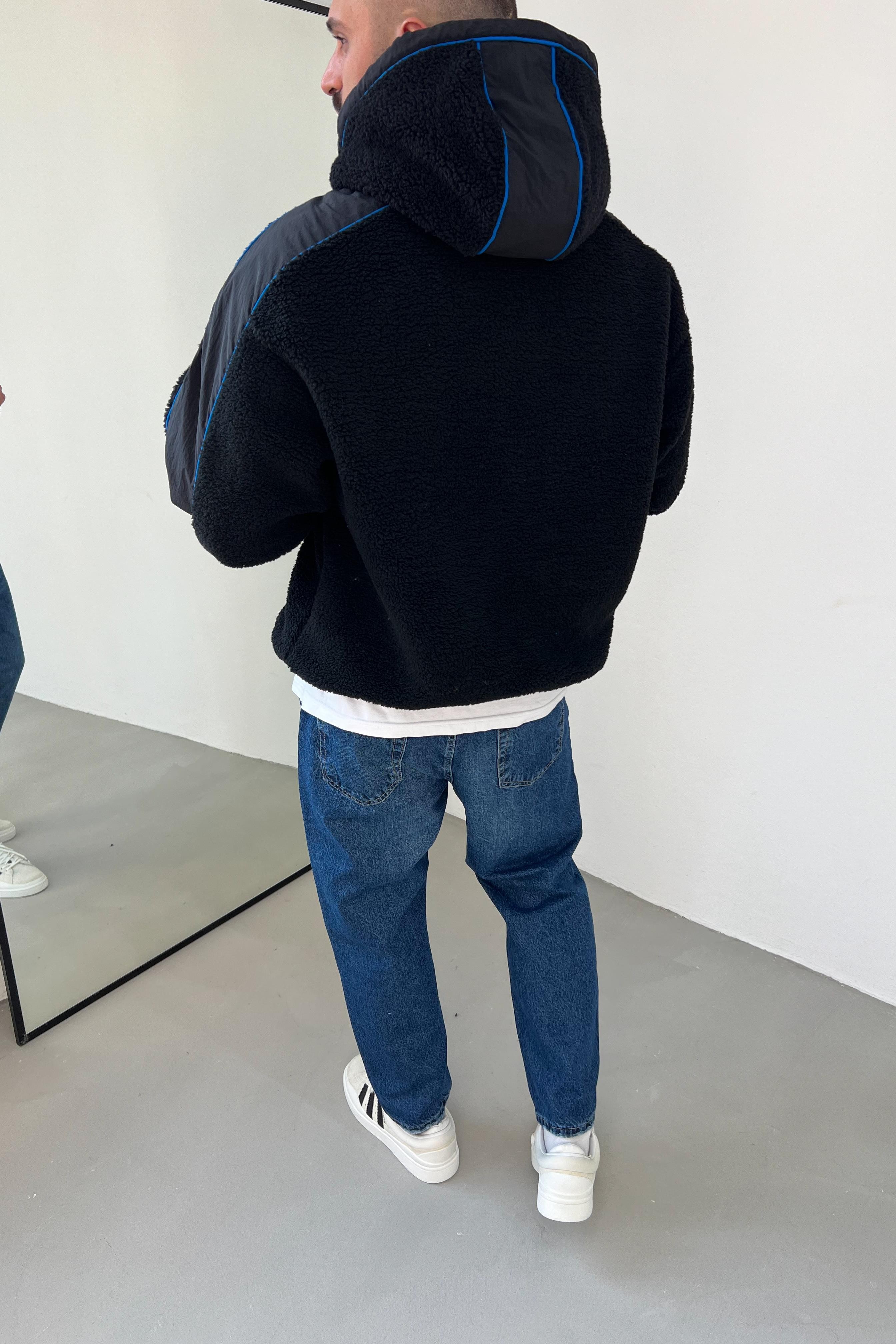 Yakası Fermuarlı Oversize Siyah Peluş Sweatshirt 1631
