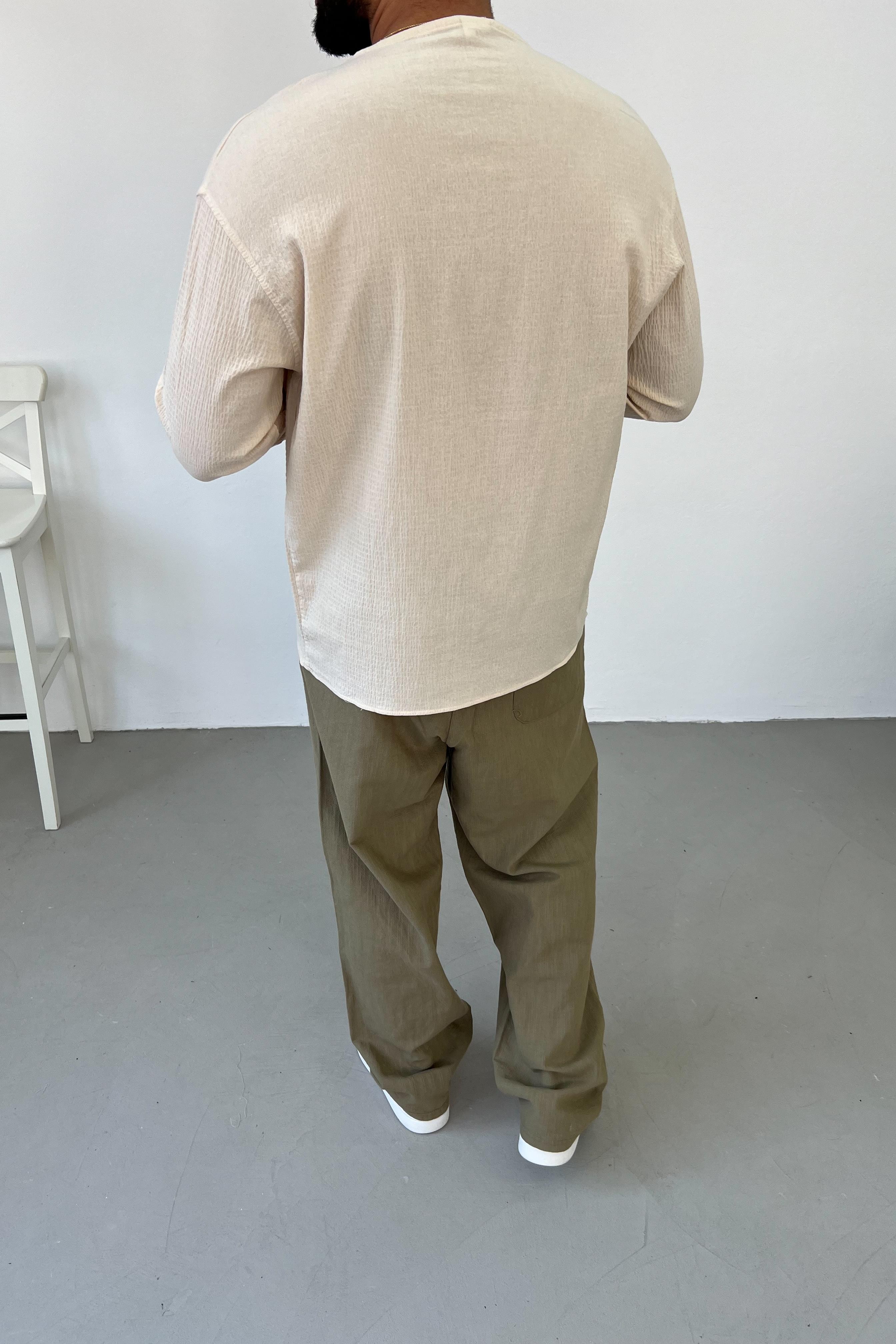 Müslin Kumaş Bej Oversize Yakasız Gömlek 127