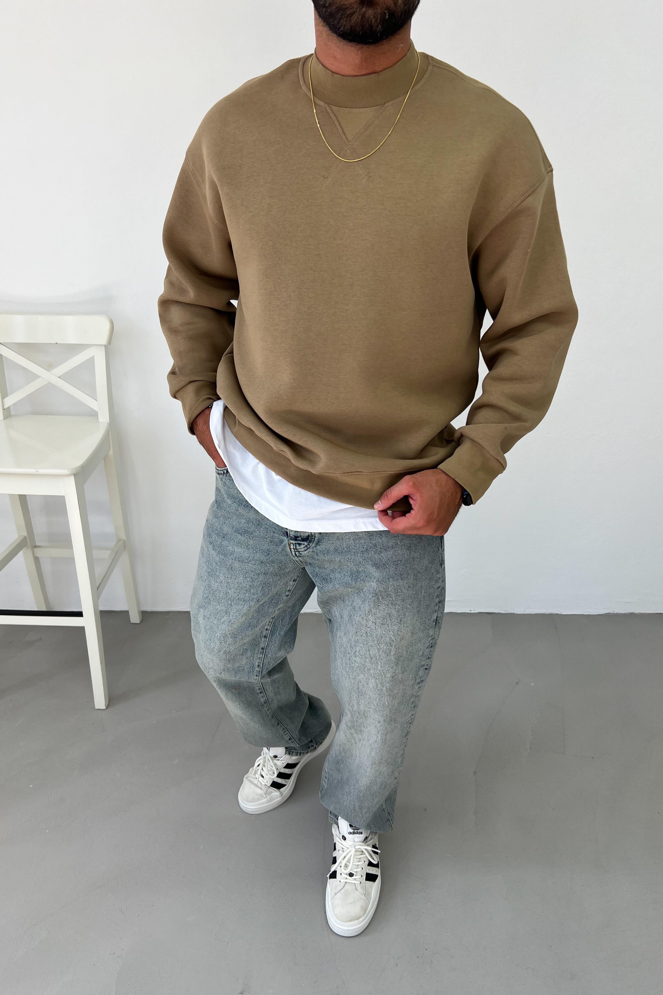 Ense Nakış Detaylı Koyu Kahve Oversize Sweatshirt 1523