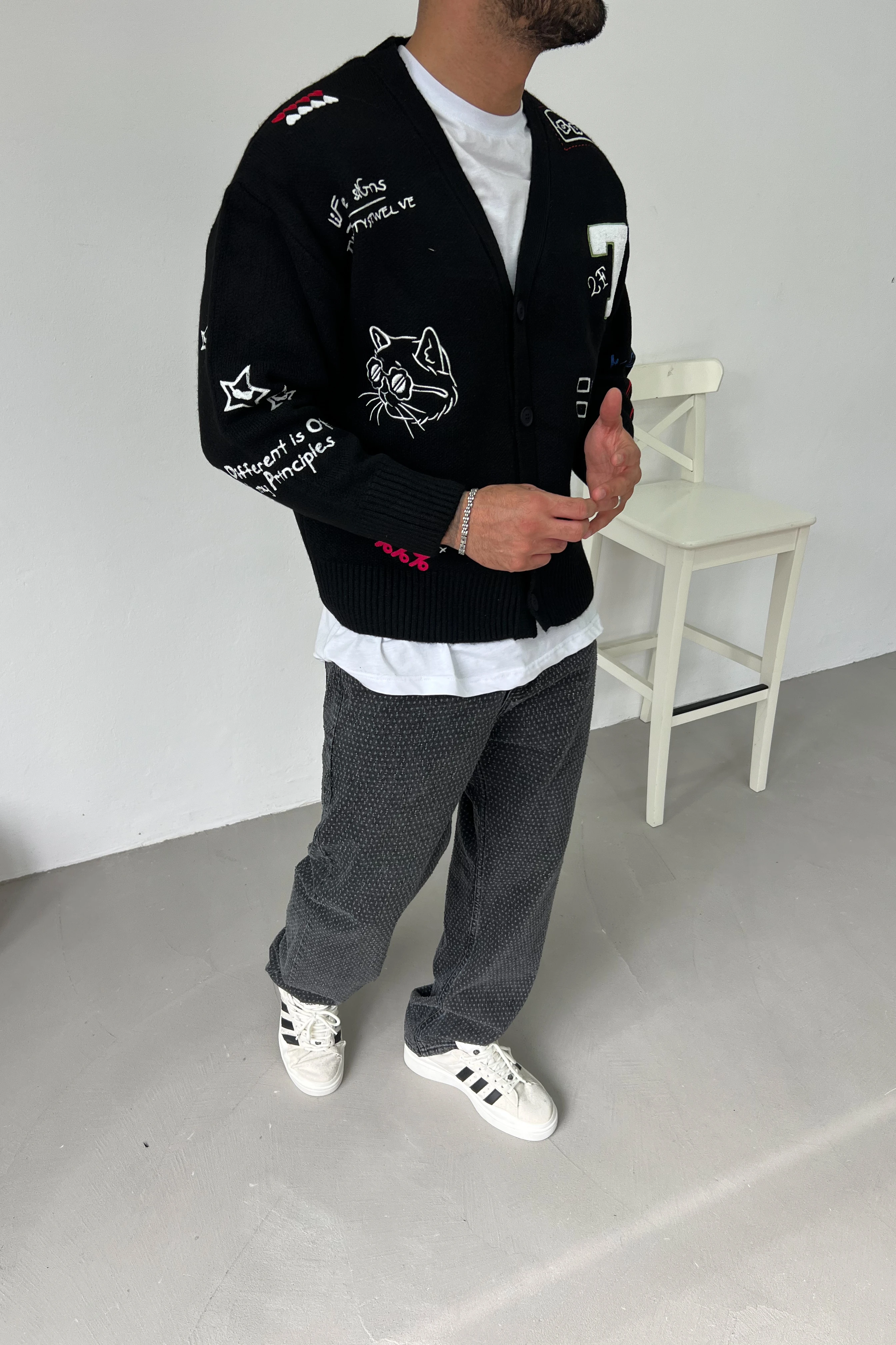 Süzene Nakışlı Oversize Triko Hırka 1004