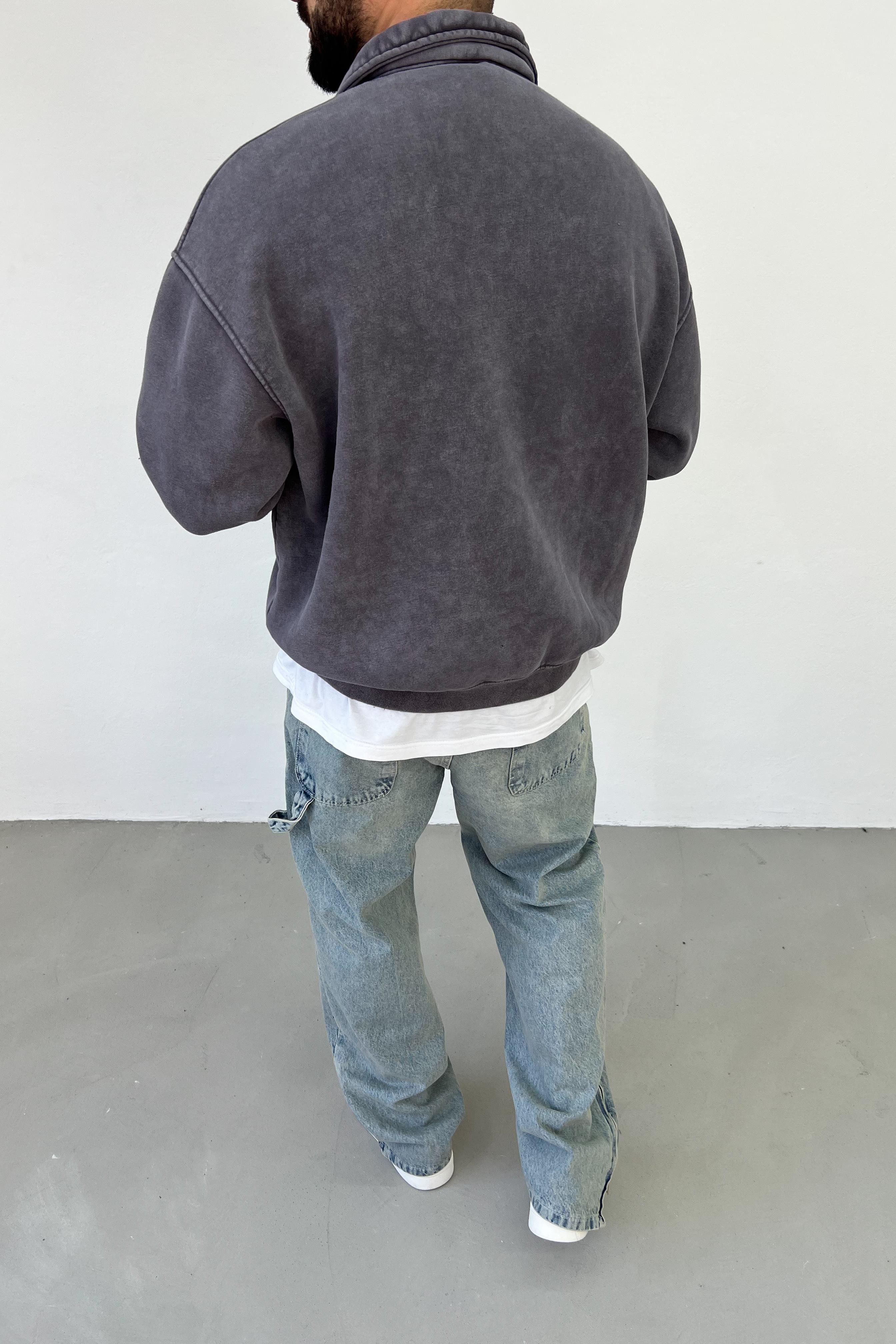 Yakası Fermuarlı Yıkamalı Antrasit Oversize Sweatshirt 52