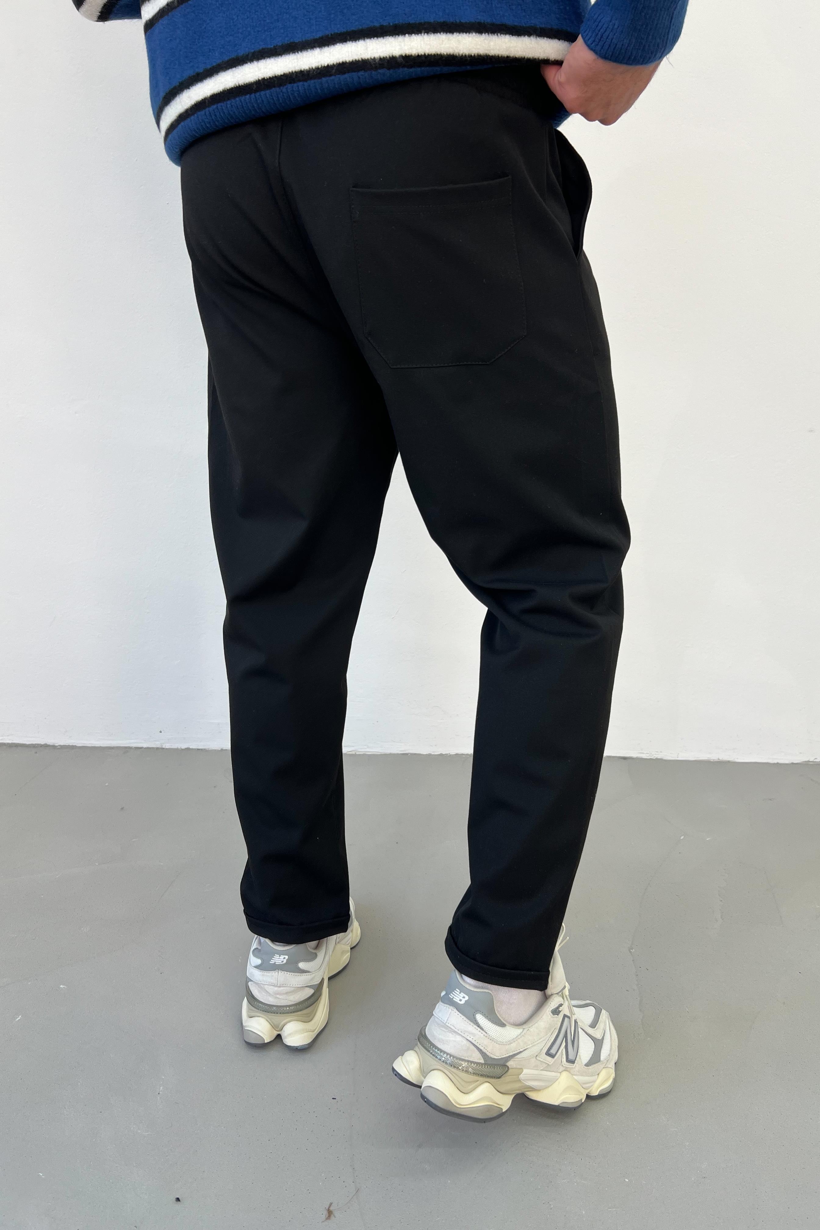 Pileli Duble Paça Siyah Jogger Pantolon 09