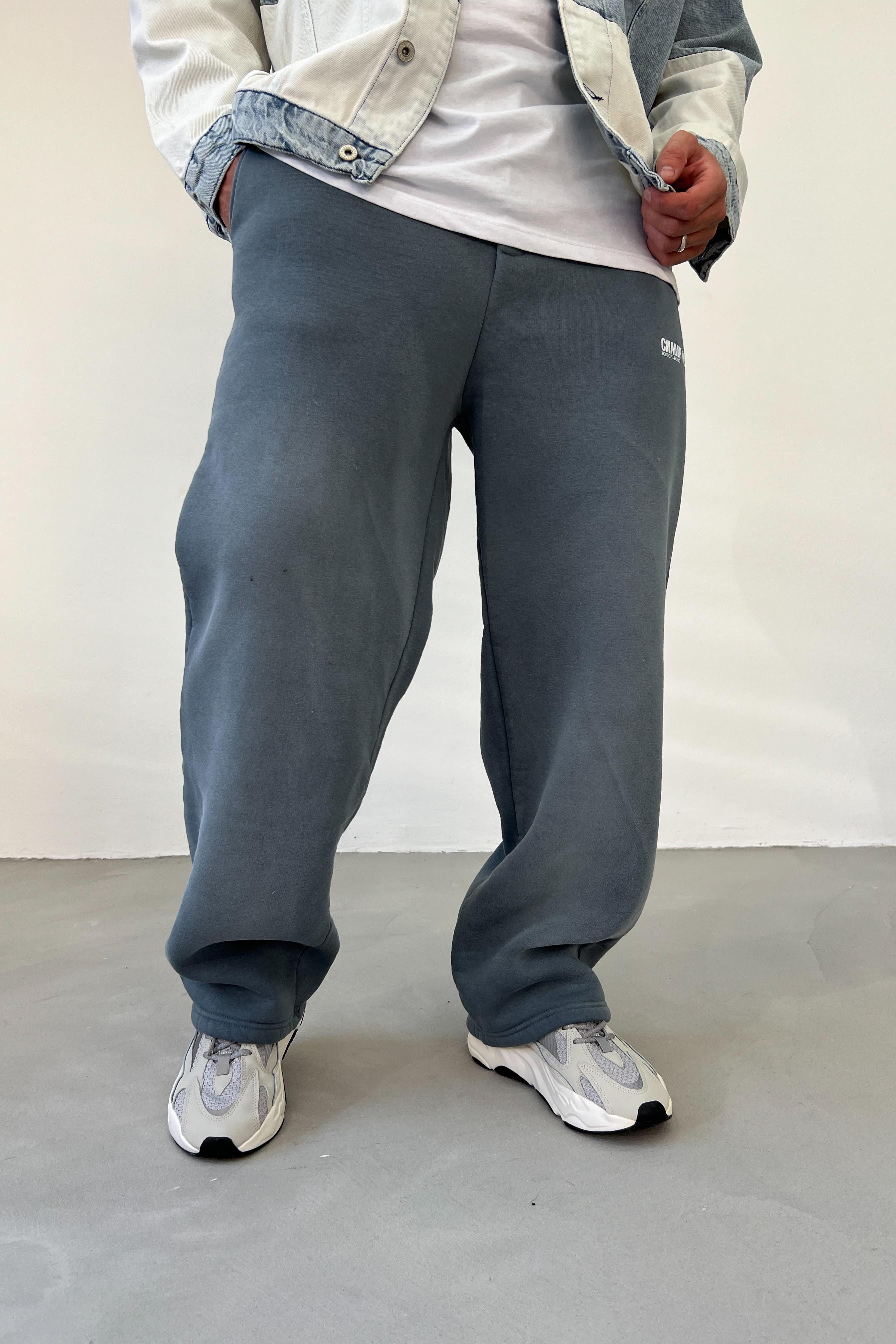 Champ Mood Sprey Boyalı Gri Baggy Eşofman 09
