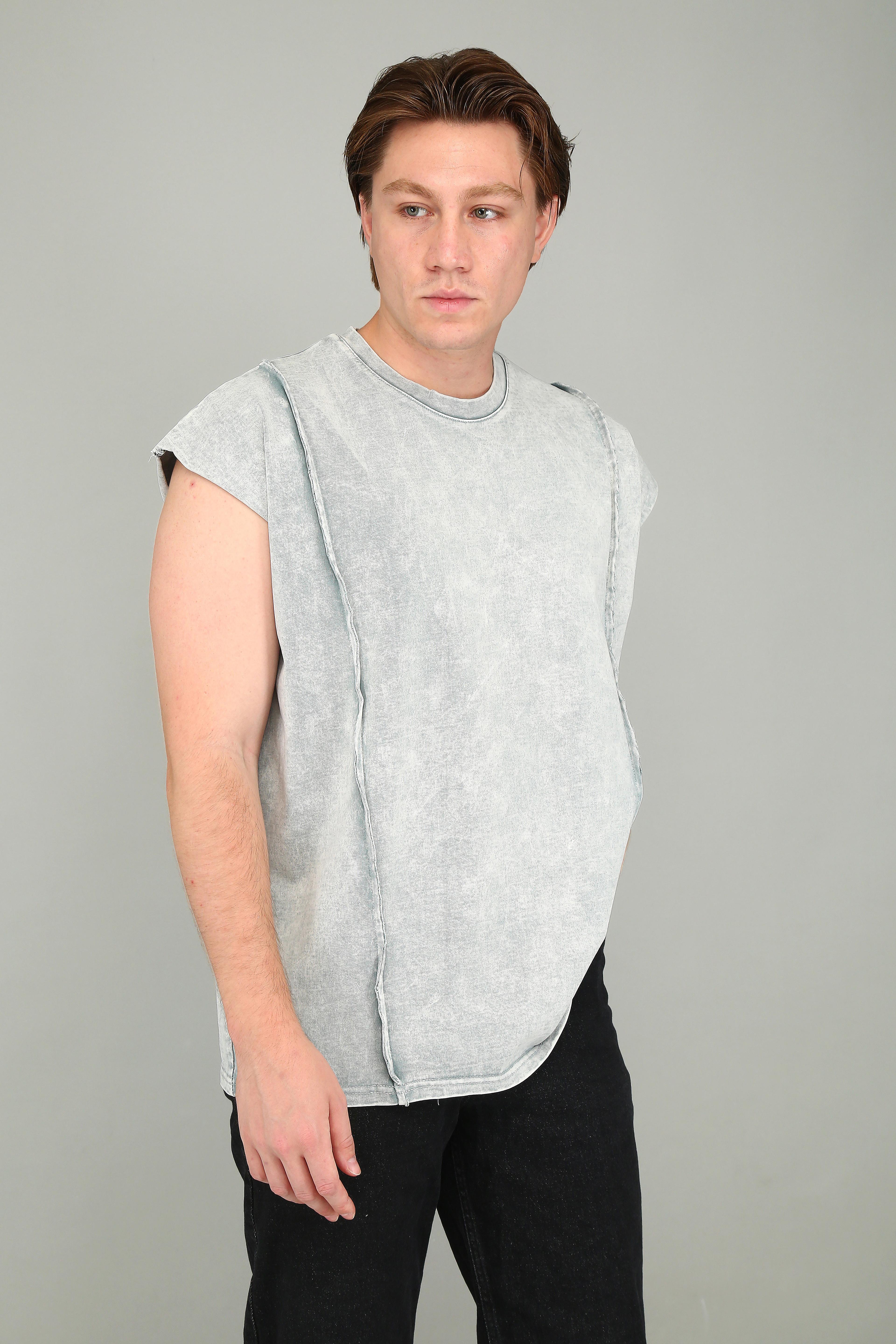 Gri Yıkanmış Oversize Kolsuz Tişört image