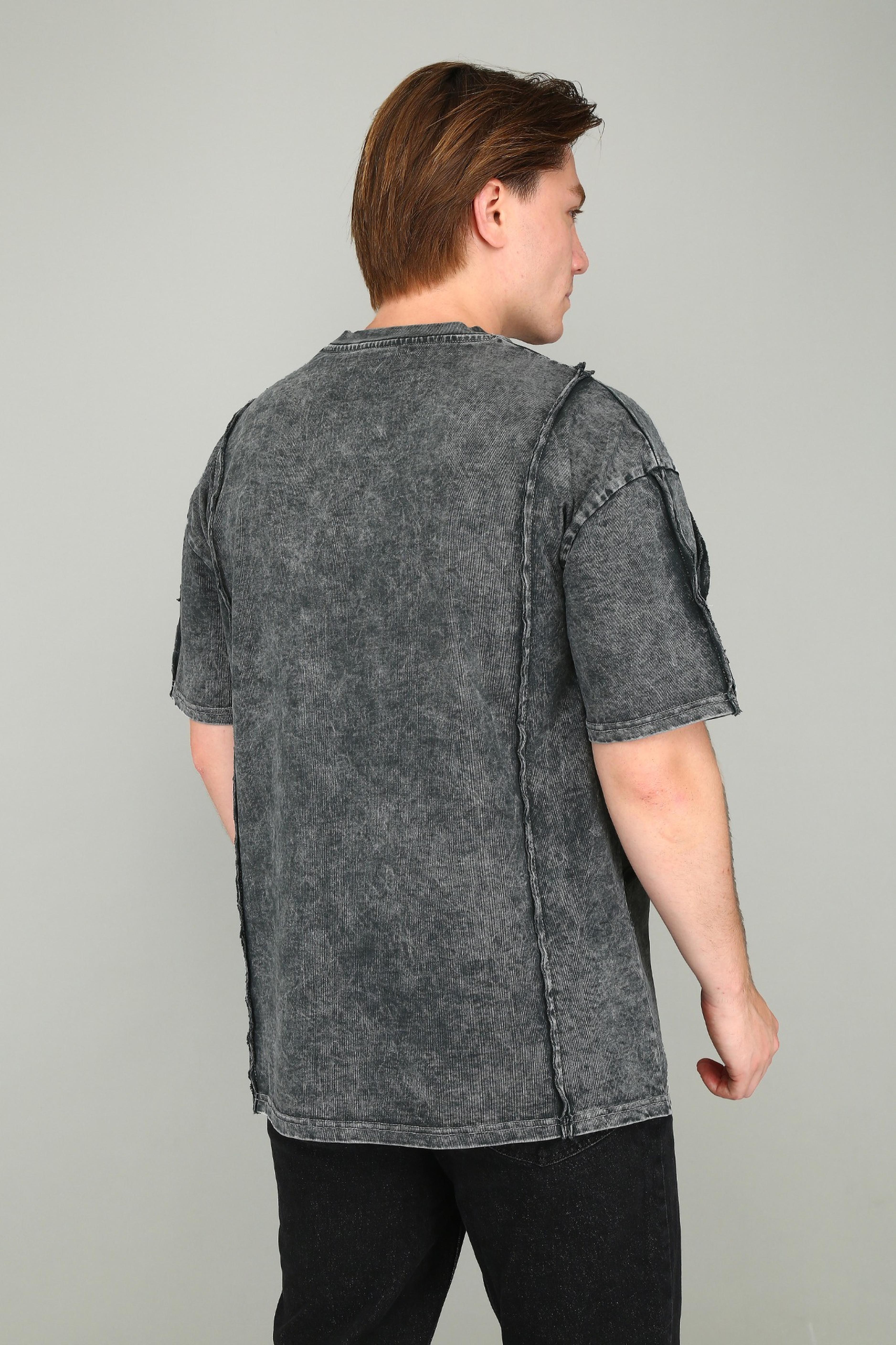 Rogue Stitch - Antrasit Yıpratmalı Dikiş Detaylı Tişört