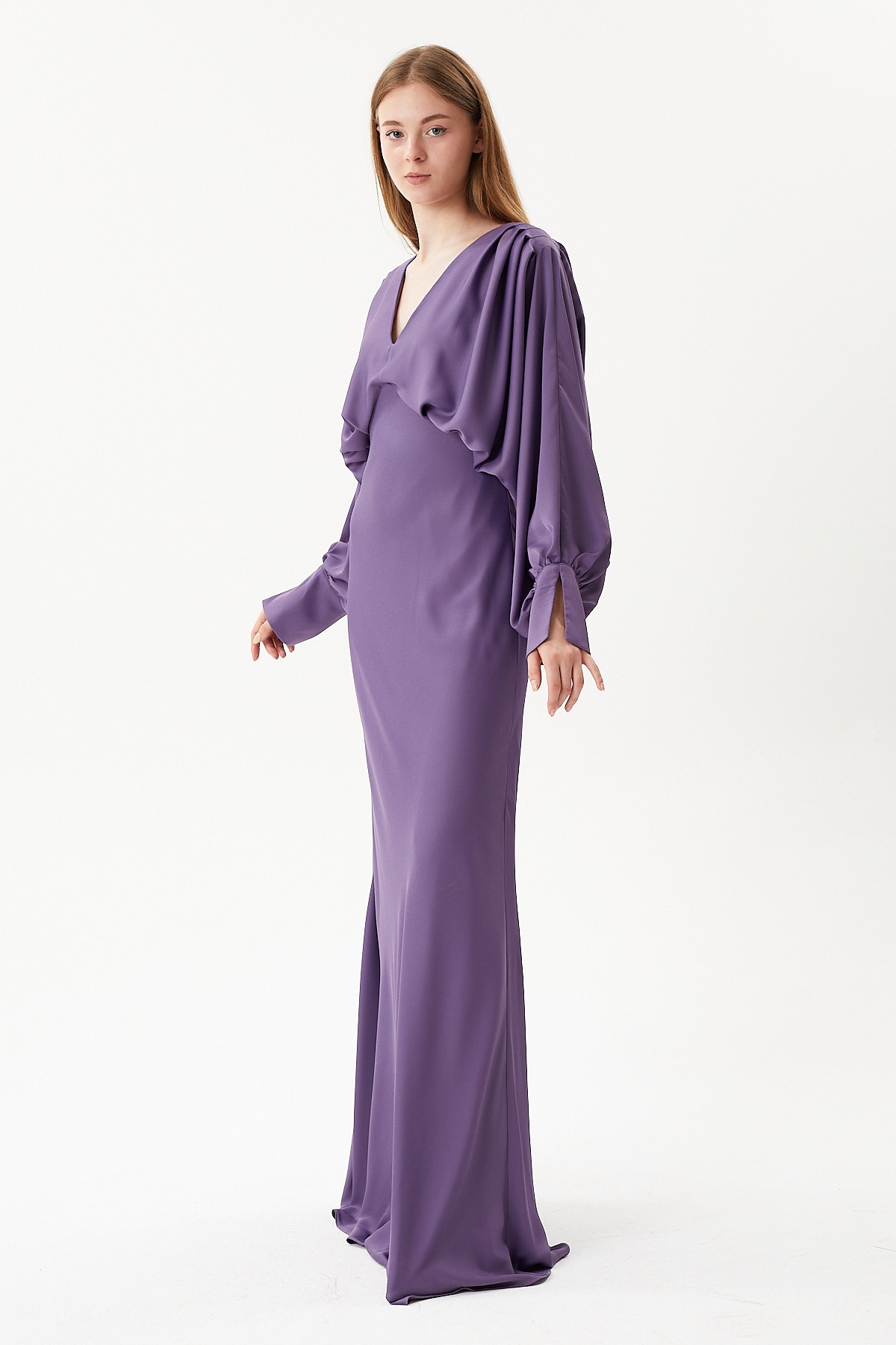 Basic long dress with crepe satin fabric and neckline Stones