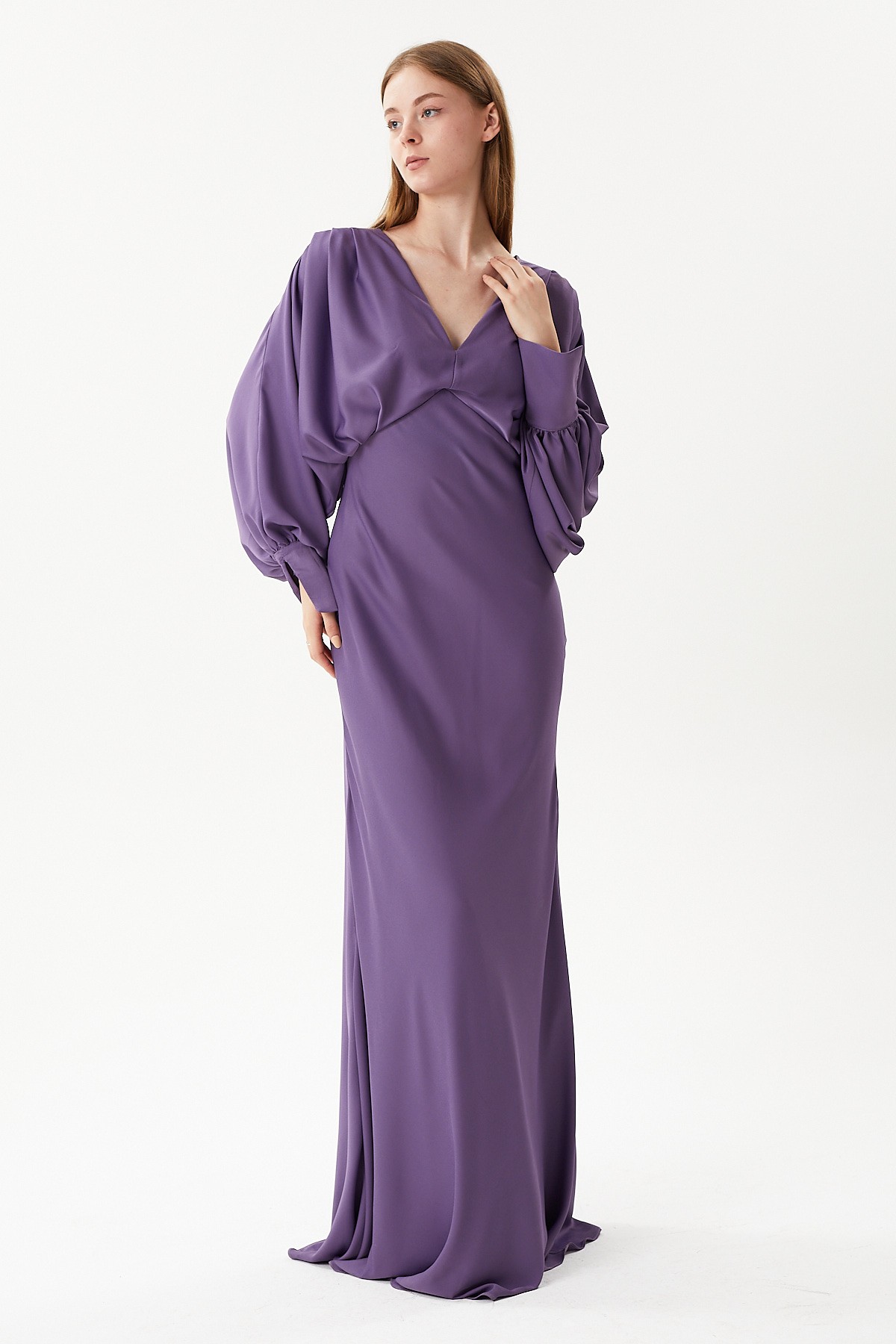 Basic long dress with crepe satin fabric and neckline Stones