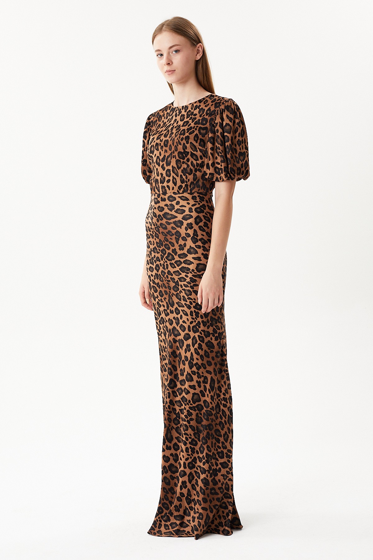 Long dress in viscose satin with leopard pattern detail on the sleeve