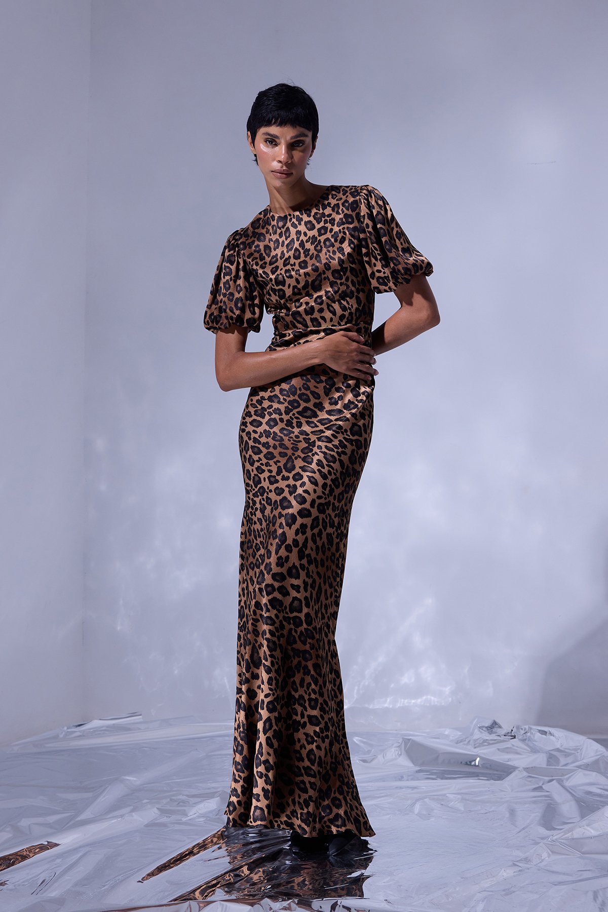 Long dress in viscose satin with leopard pattern detail on the sleeve