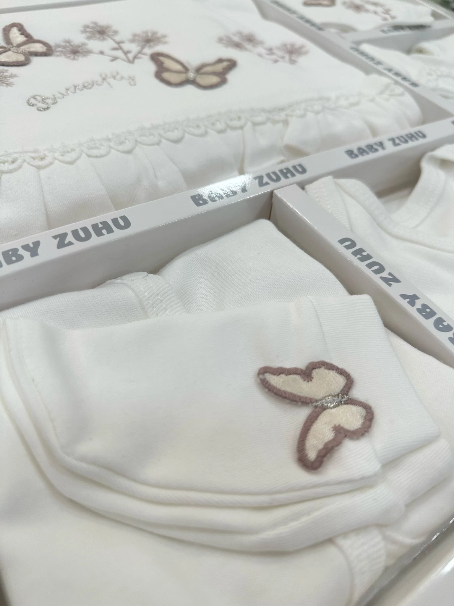 YENİDOĞAN 11 PARÇA HASTANE ÇIKIŞI