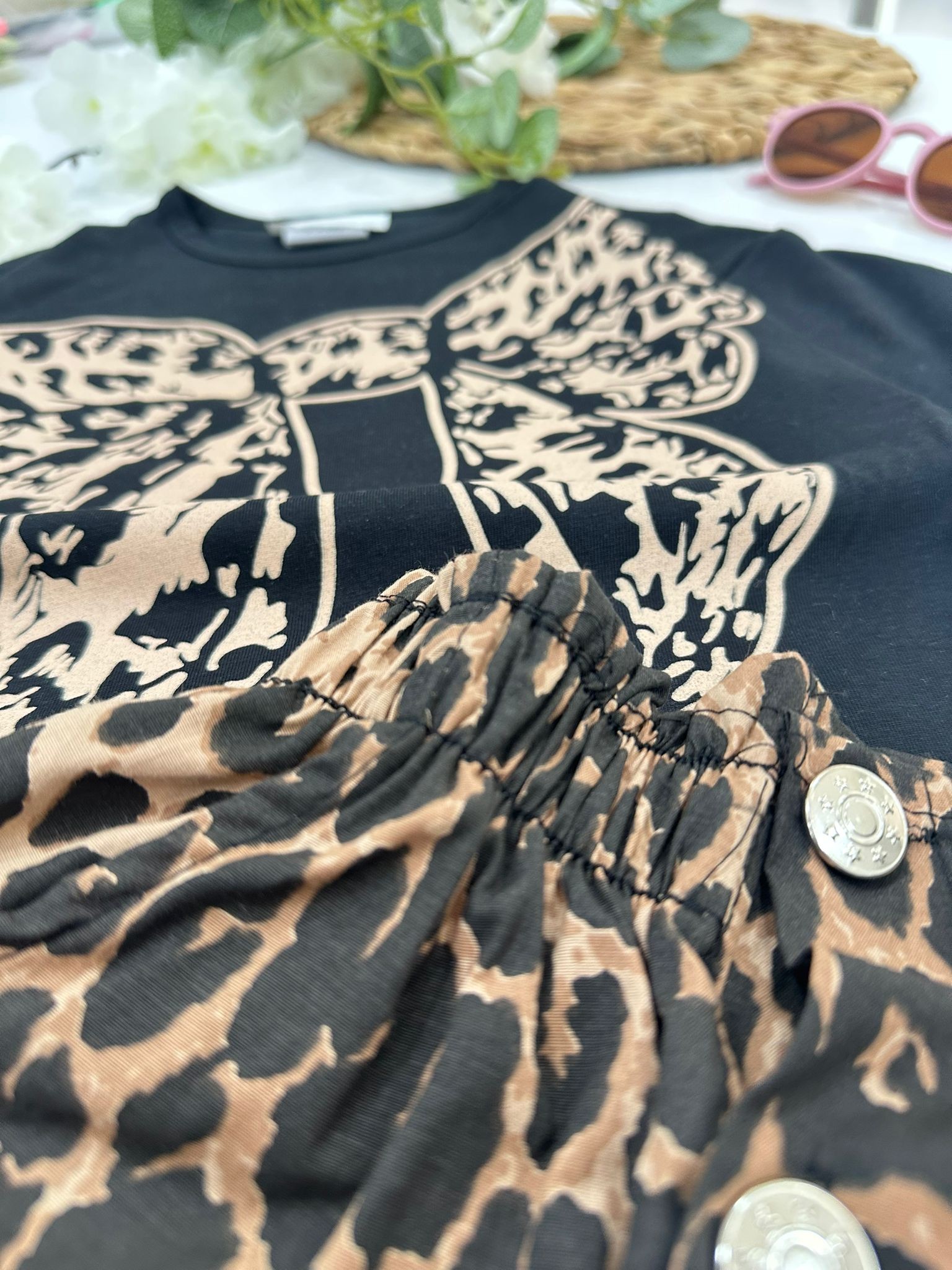 KIZ ÇOCUK LEOPAR DESENLİ ETEKLİ TAKIM