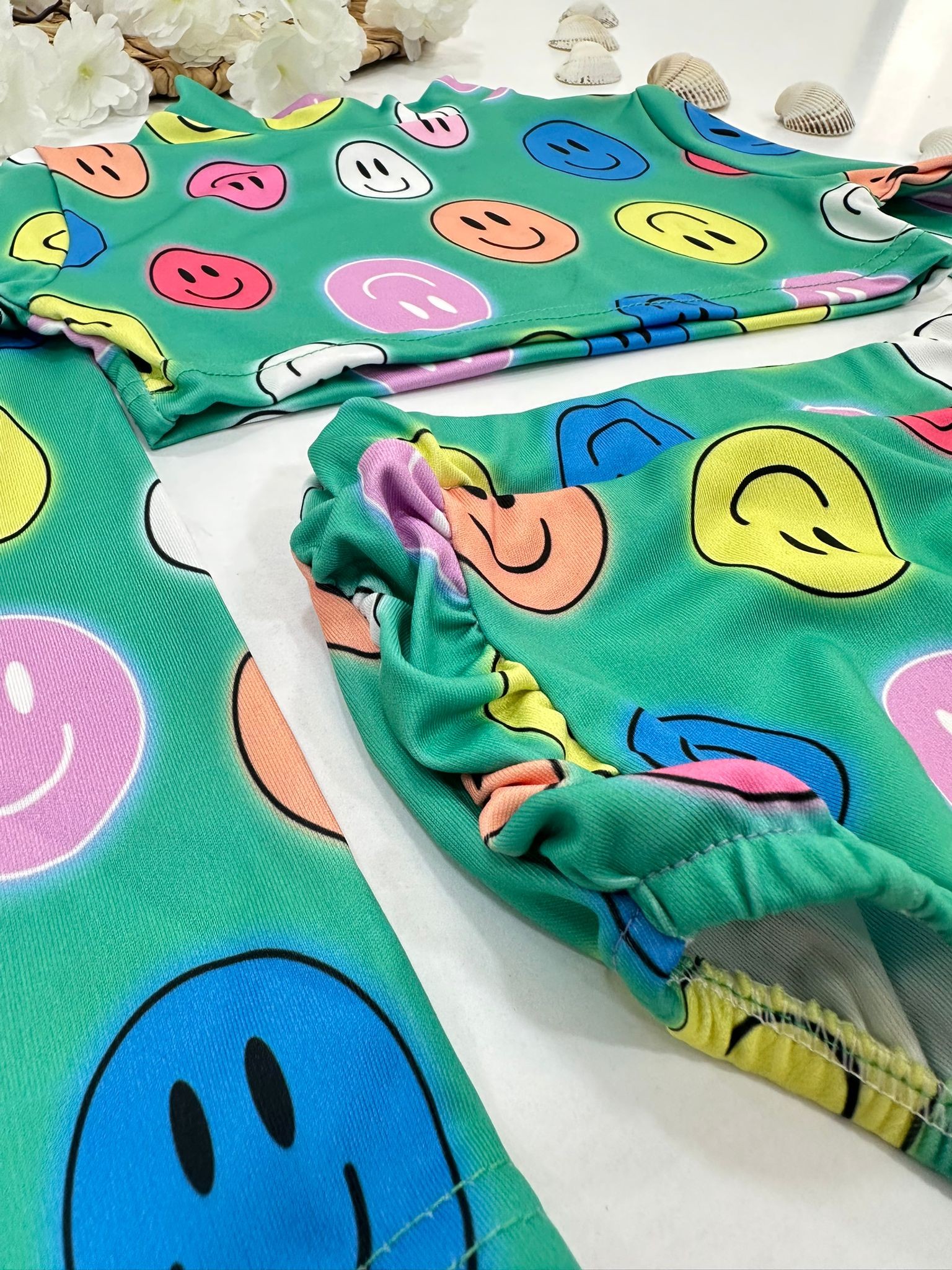 Renkli Smiley Desenli Kız Çocuk Uzun Kollu Bikini Takımı