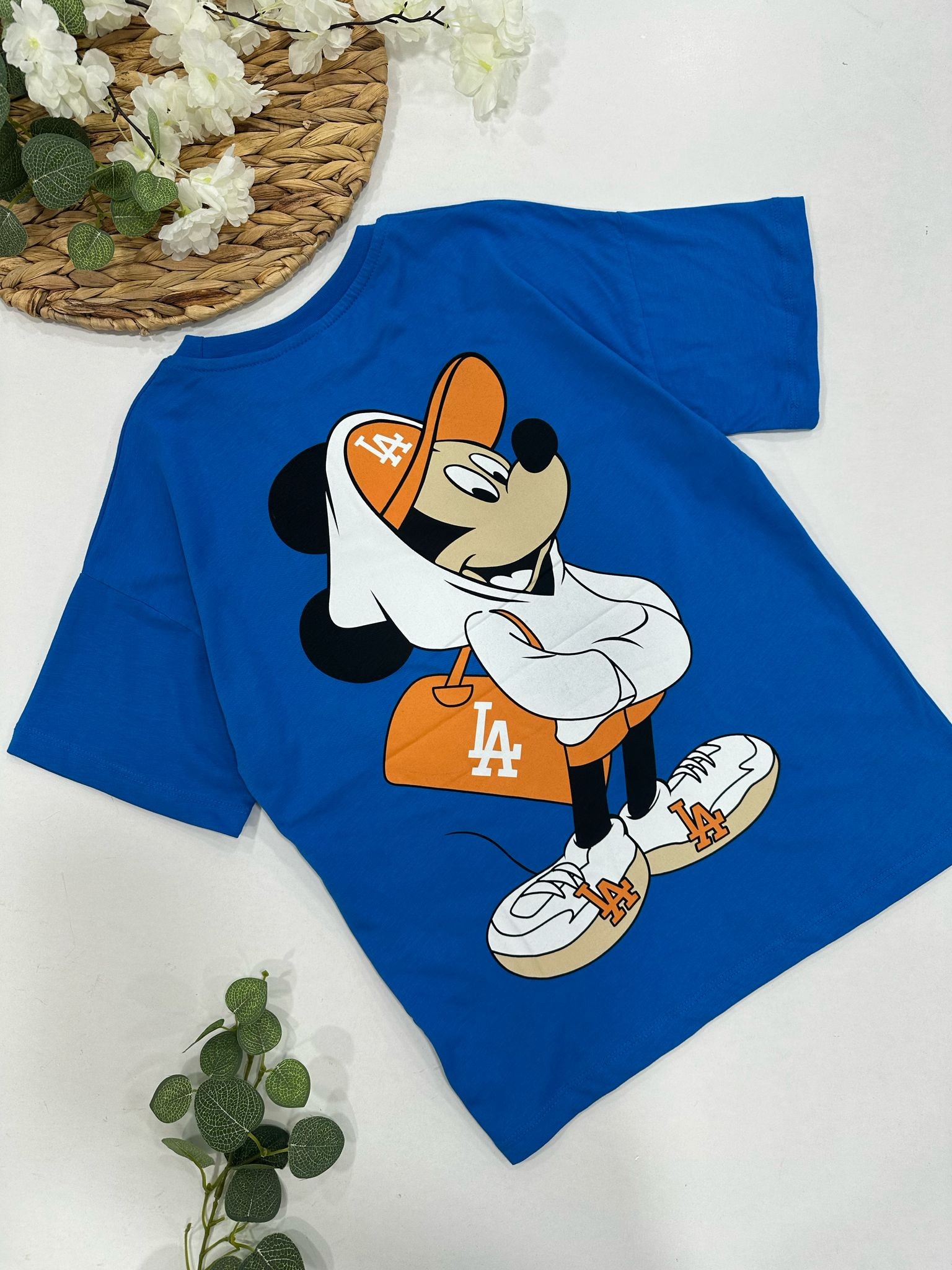 UNISEX T-SHIRT