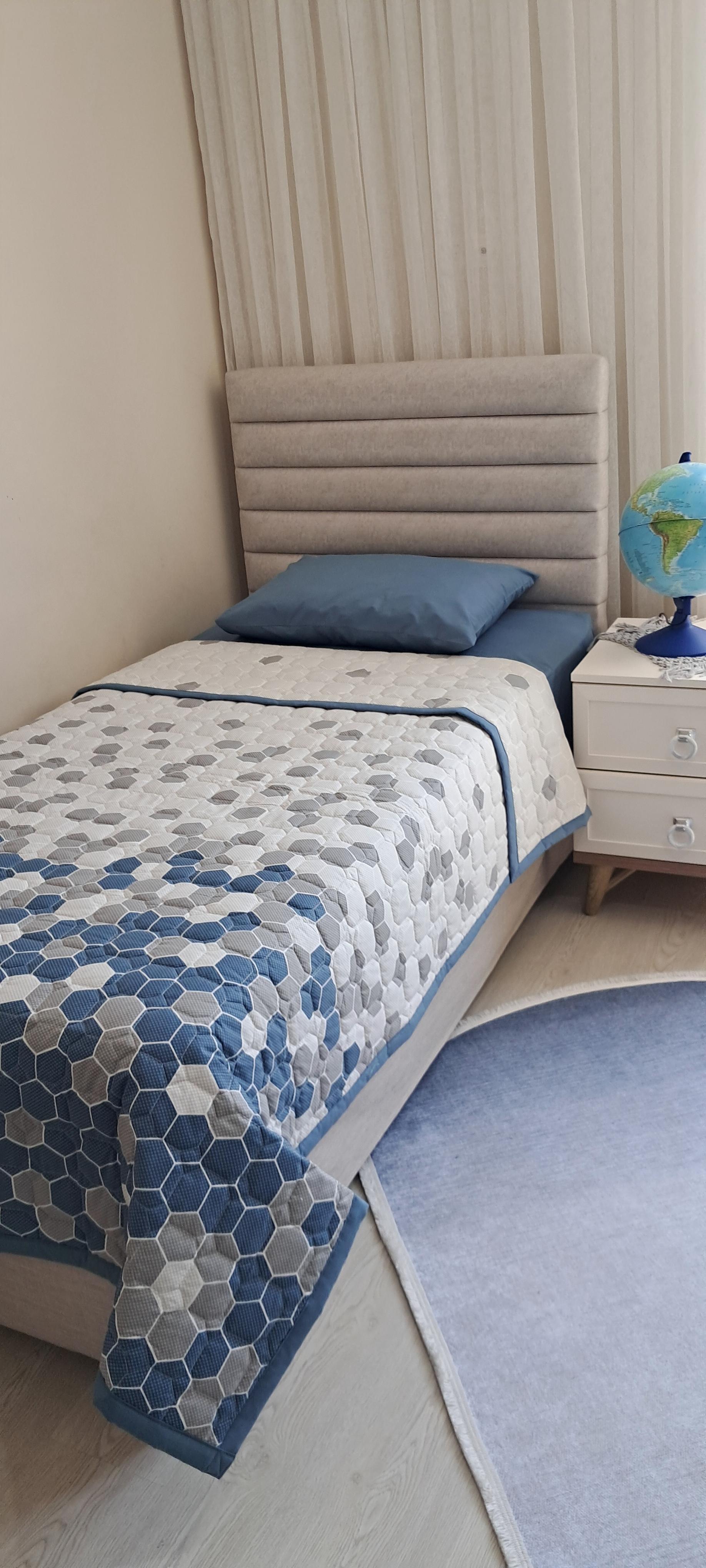 Mavi Petek Desenli Tek Kişilik Kapitone Pike Takımı
