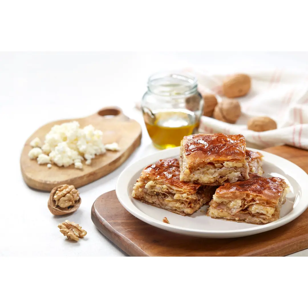 Çengelköy Pişmiş Köy Böreği Cevizli Peynirli (3KG) 7 Adet Pişmiş Cevizli Kepekli Poğaça